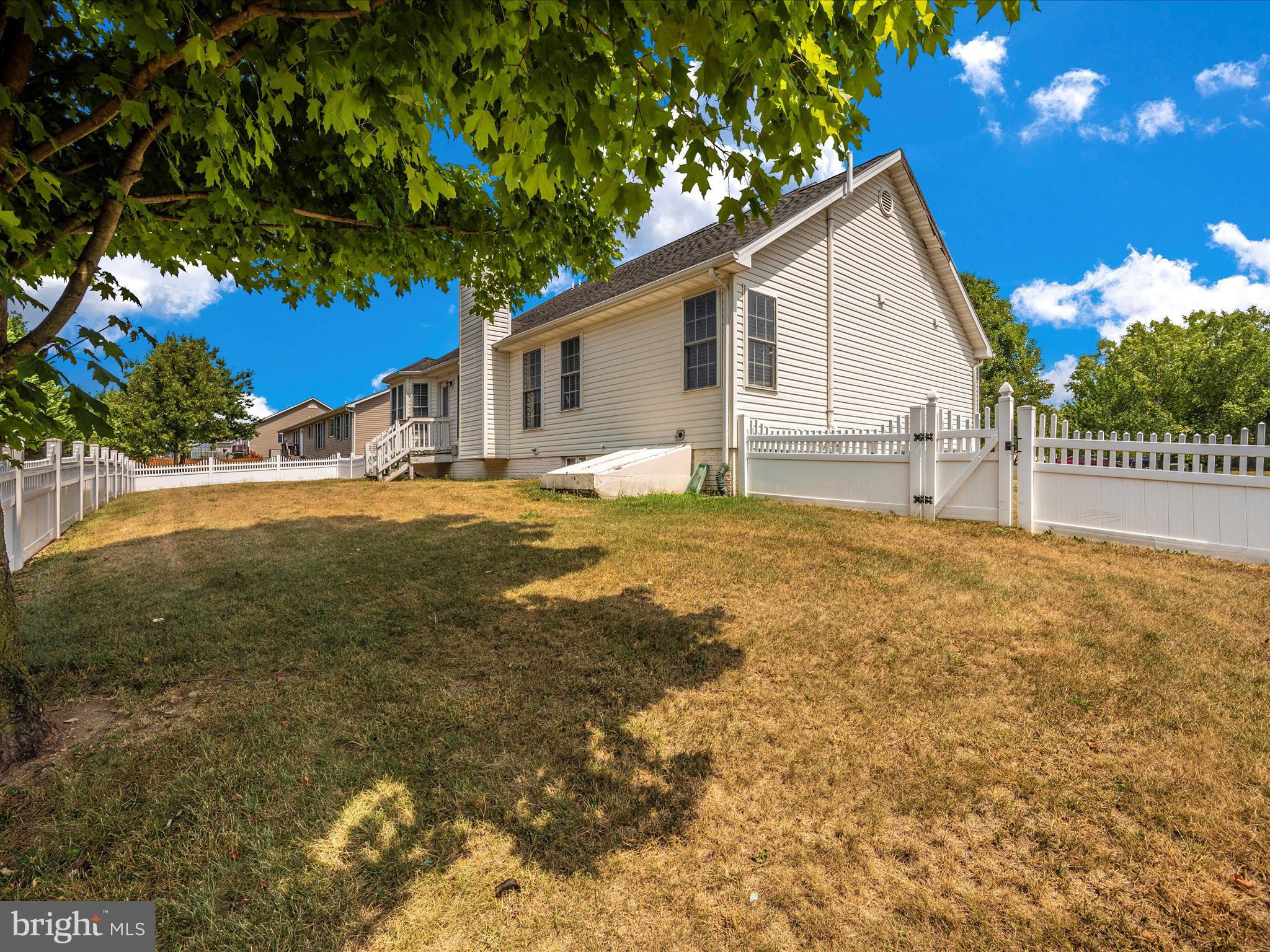 HAMMONDS MILL - Residential