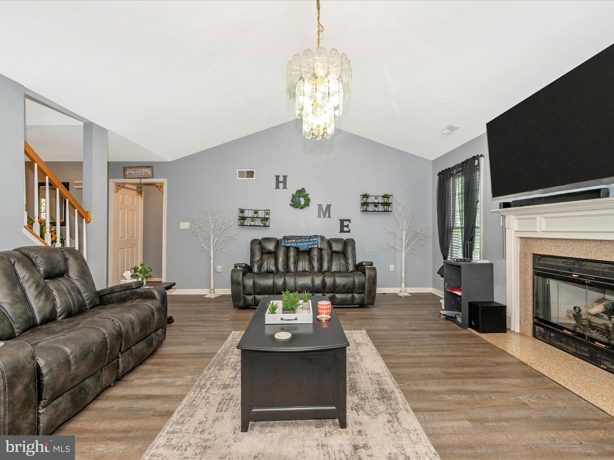 HAMMONDS MILL - Residential