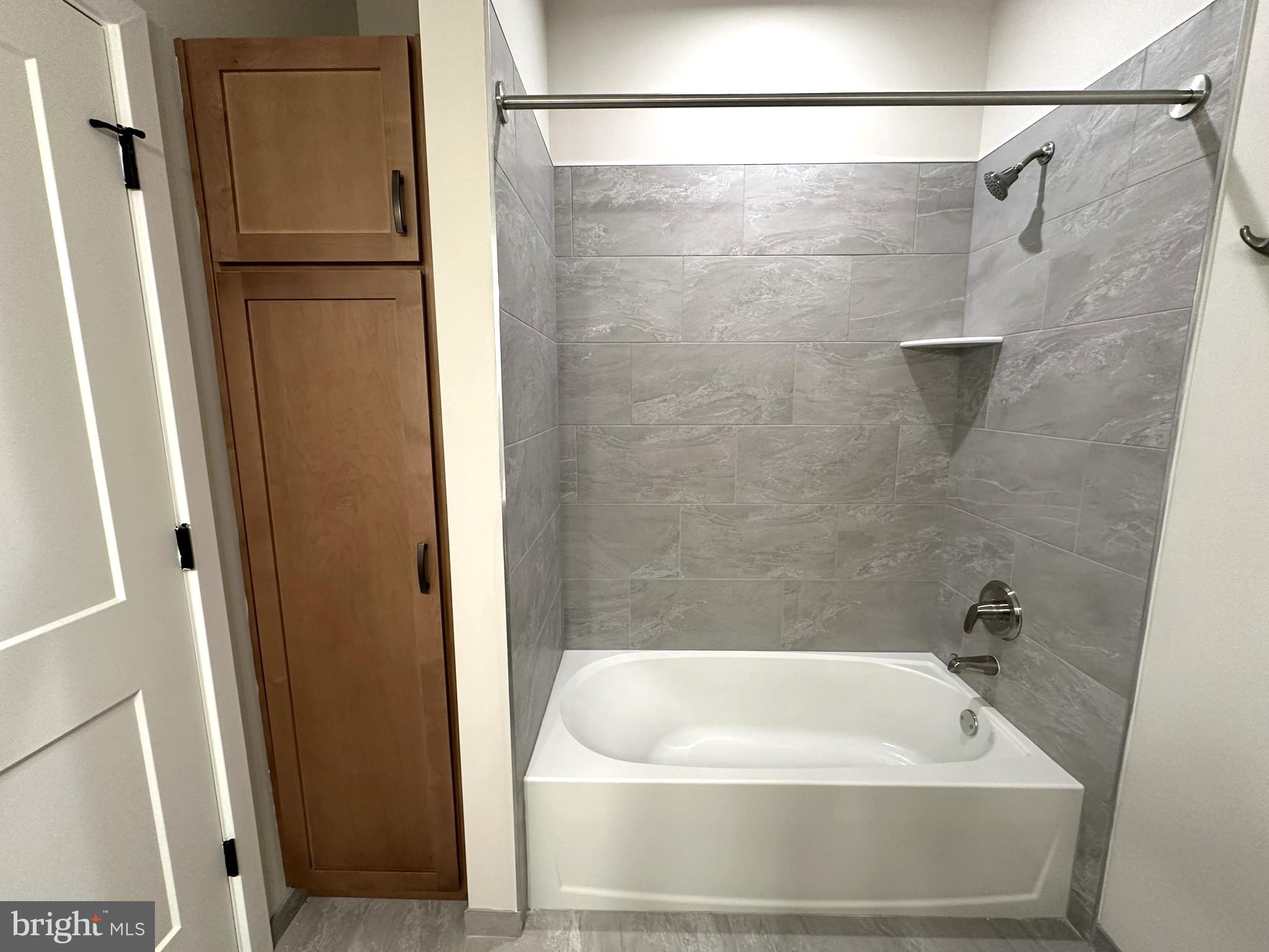 BRITTANY FARMS - Residential Lease