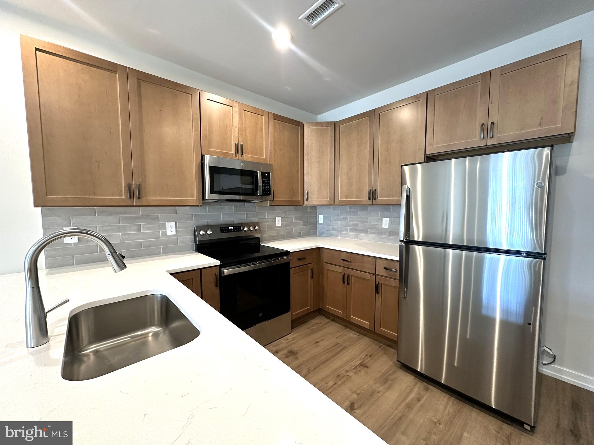 BRITTANY FARMS - Residential Lease