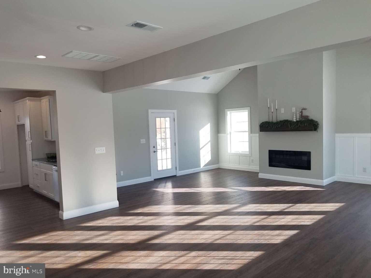 WOODBRIAR ESTATES - Residential