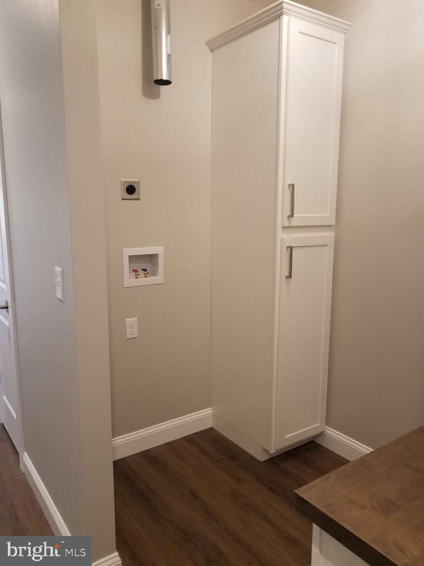 WOODBRIAR ESTATES - Residential