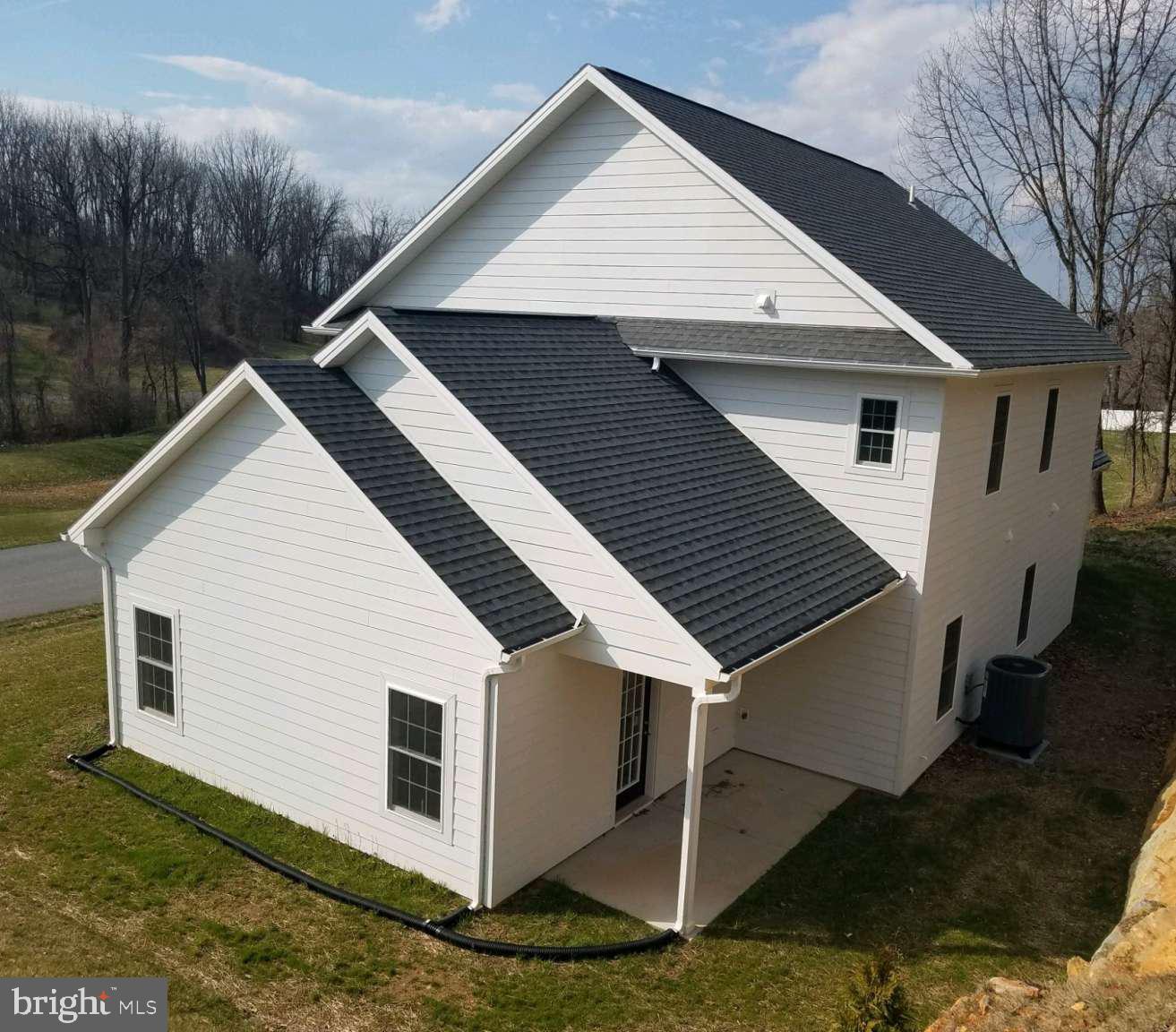 WOODBRIAR ESTATES - Residential