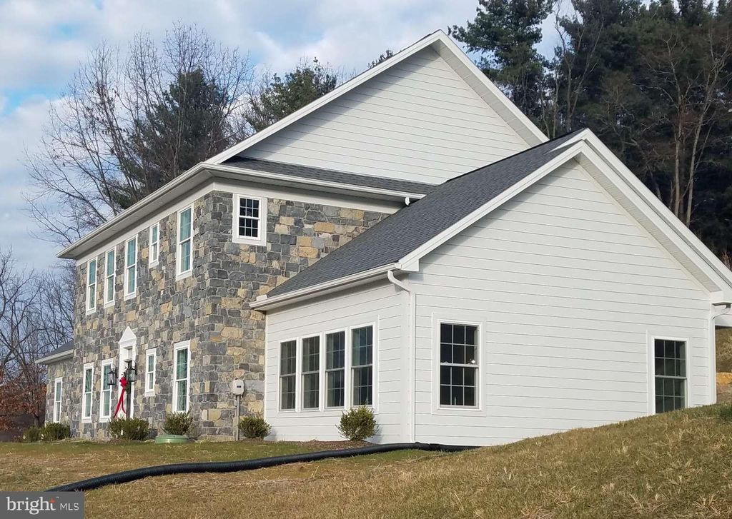 Photo of 130 Woodbriar Drive, CHAMBERSBURG, PA 17202 (MLS # PAFL2030664)