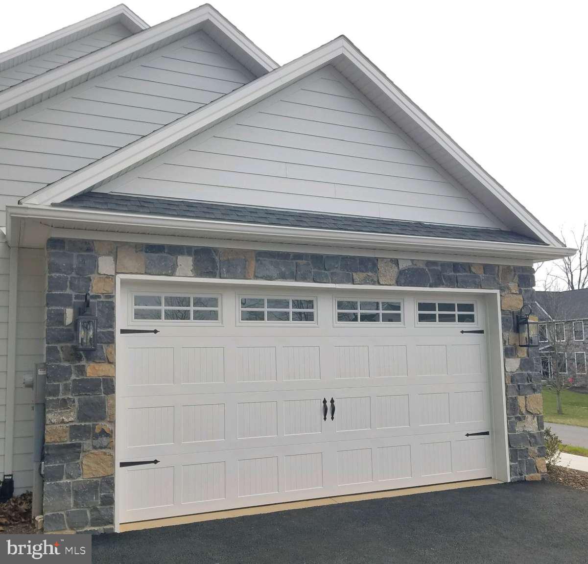 WOODBRIAR ESTATES - Residential