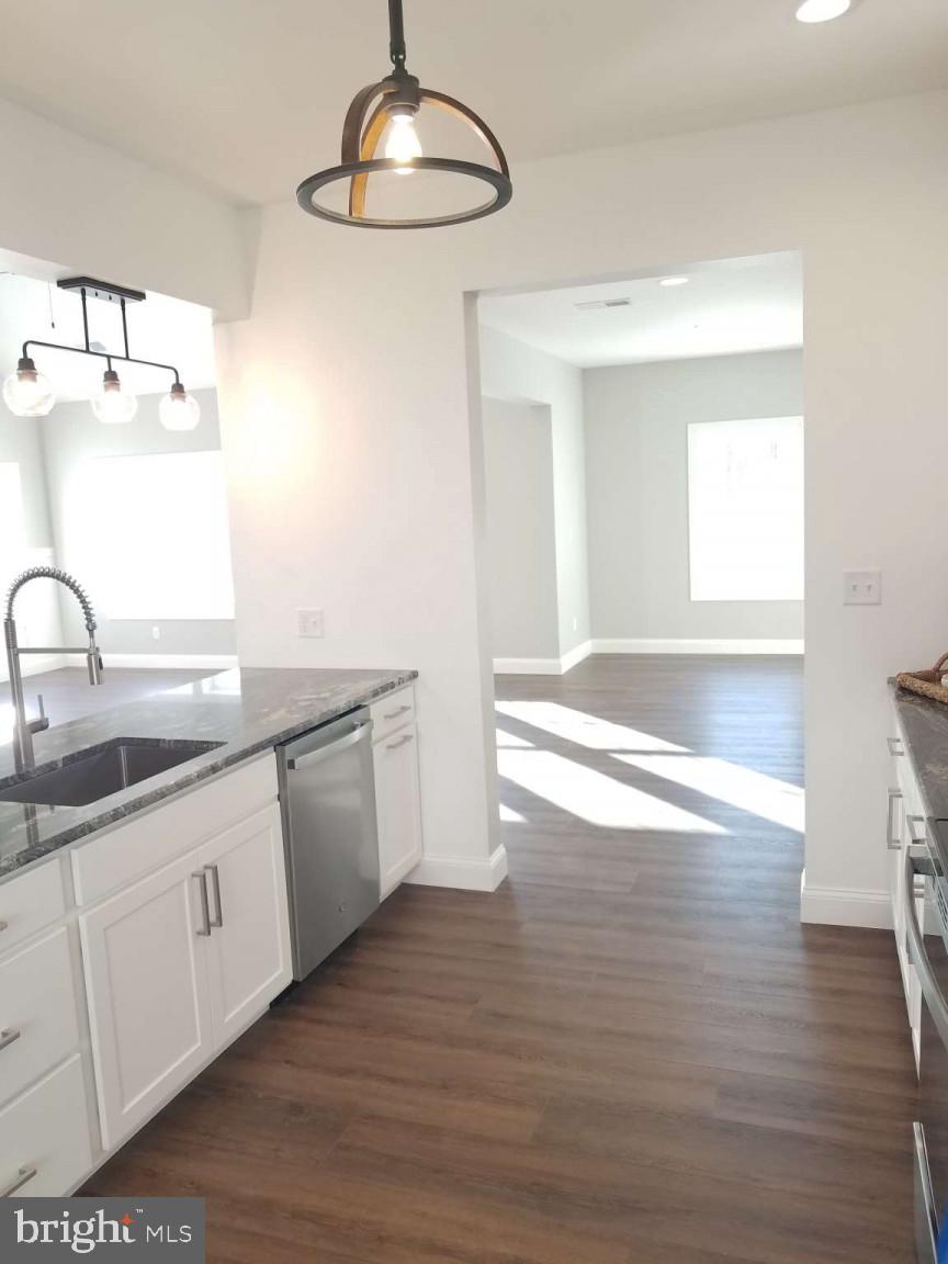 WOODBRIAR ESTATES - Residential