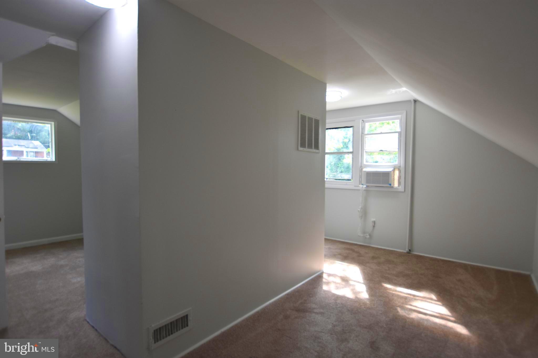 WOODLAWN - Residential Lease