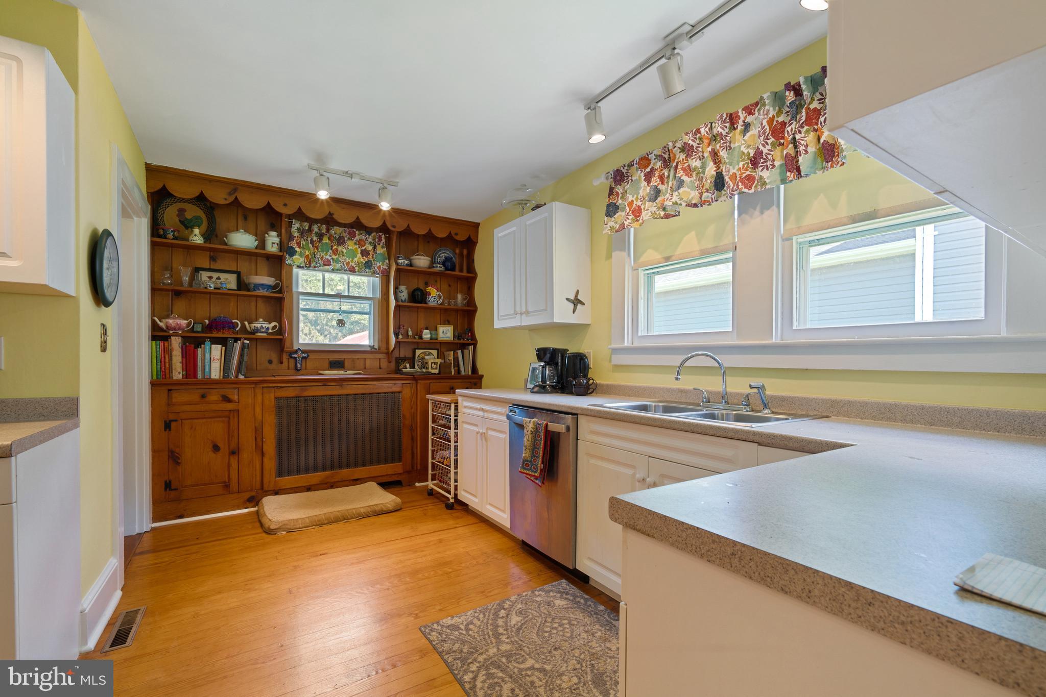 CENTREVILLE - Residential