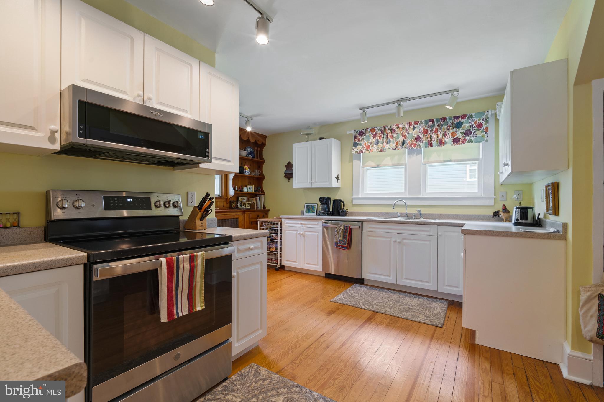 CENTREVILLE - Residential