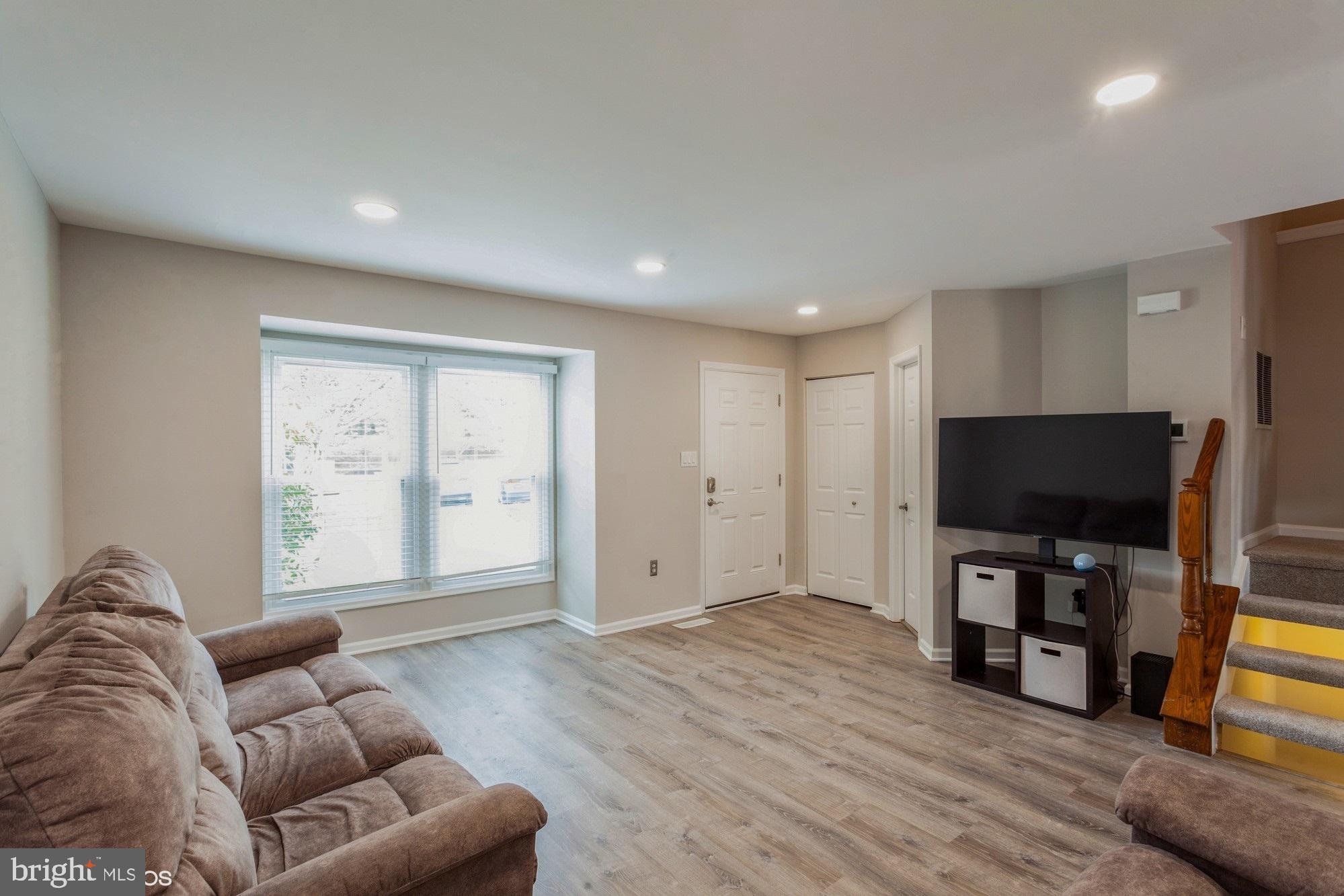 BRIGHTFIELD - Residential