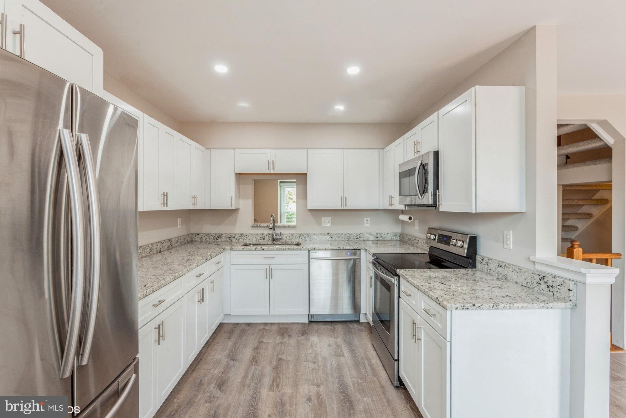 BRIGHTFIELD - Residential