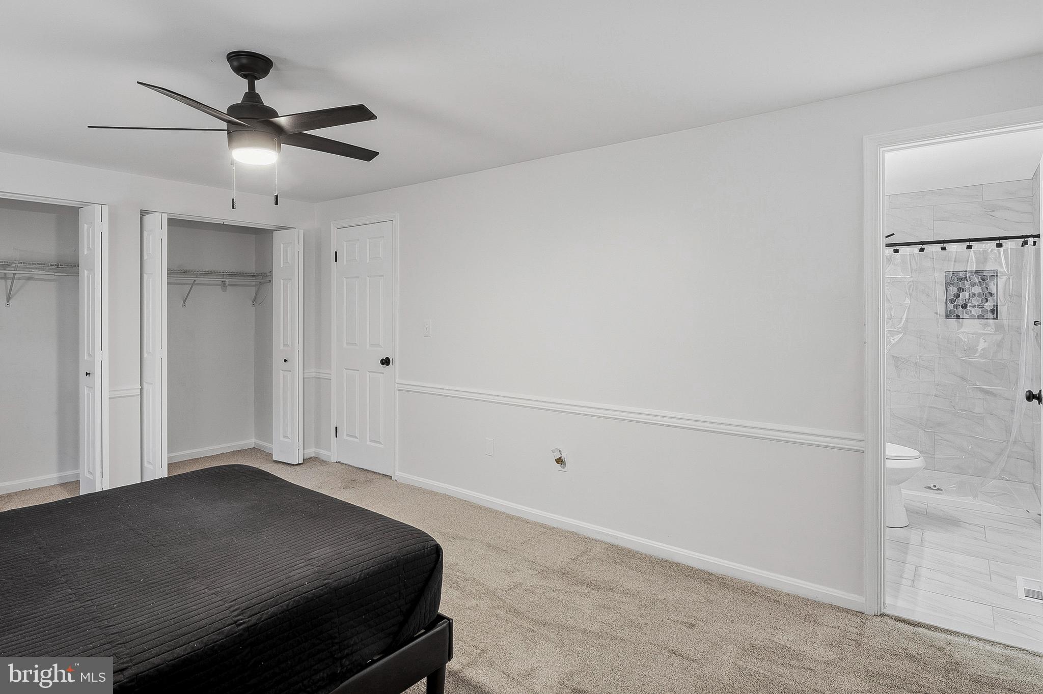 DUMONT OAKS - Residential