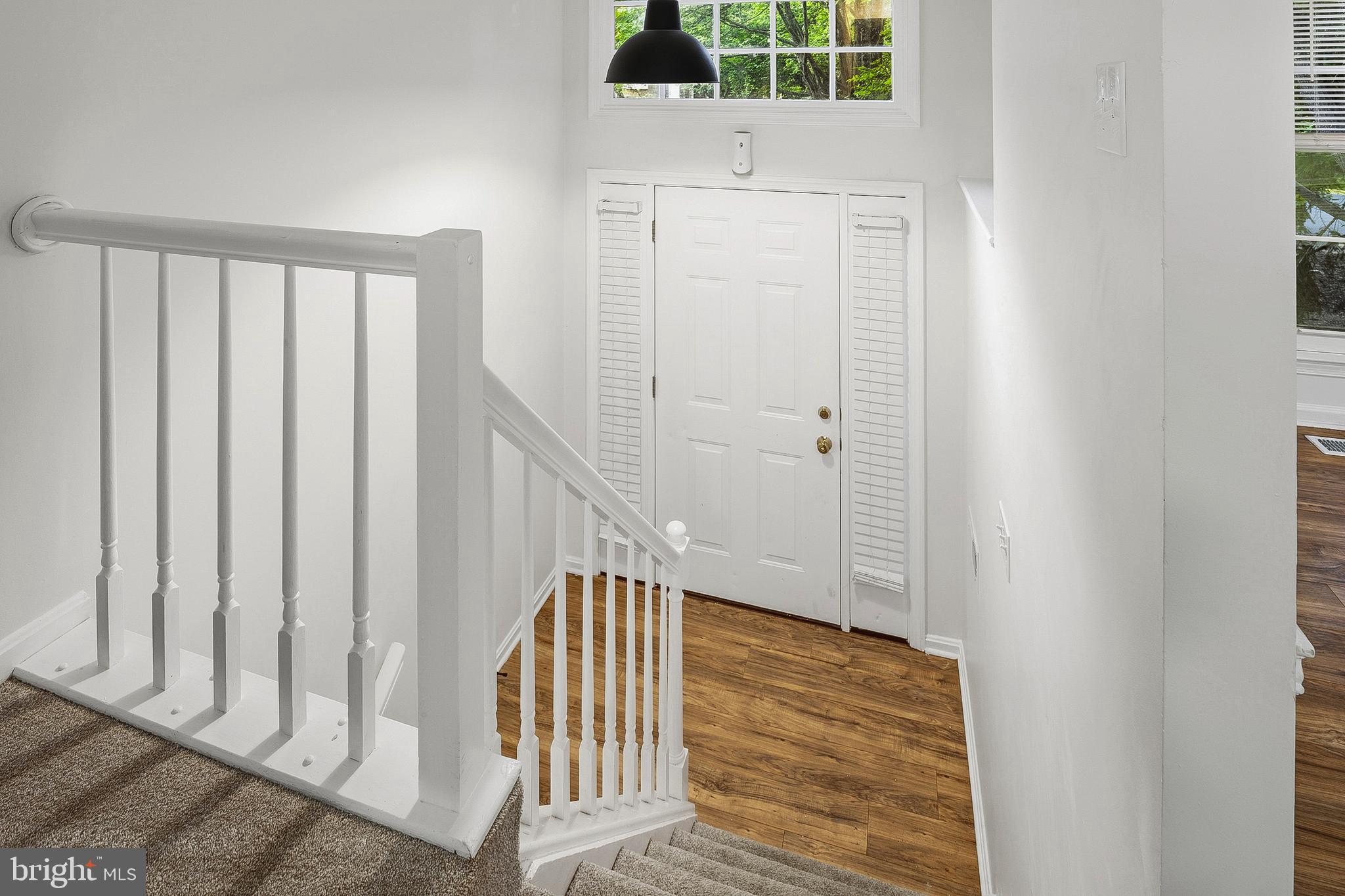 DUMONT OAKS - Residential