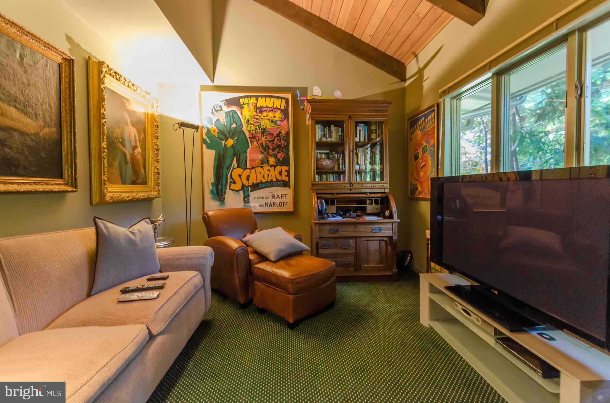 ROCKLAND - Residential