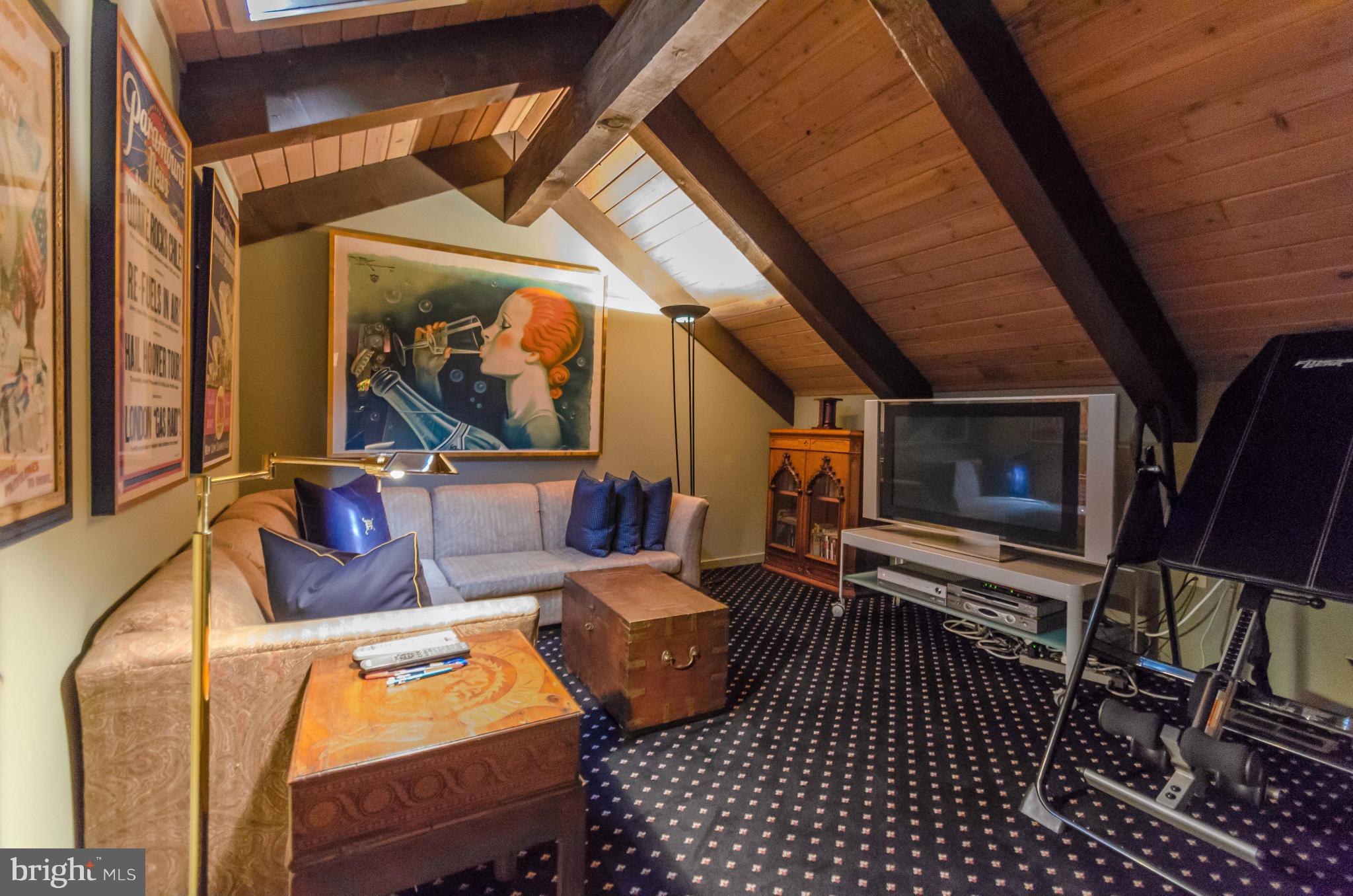 ROCKLAND - Residential