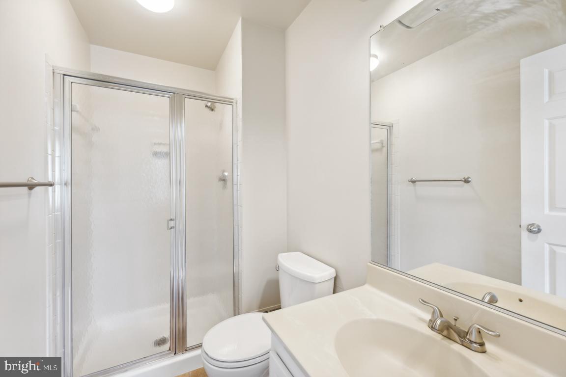 LANDSDOWNE - Residential Lease