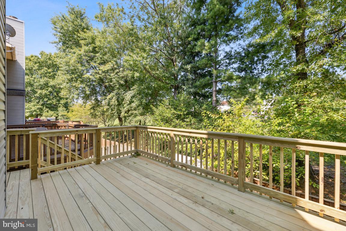 LANDSDOWNE - Residential Lease