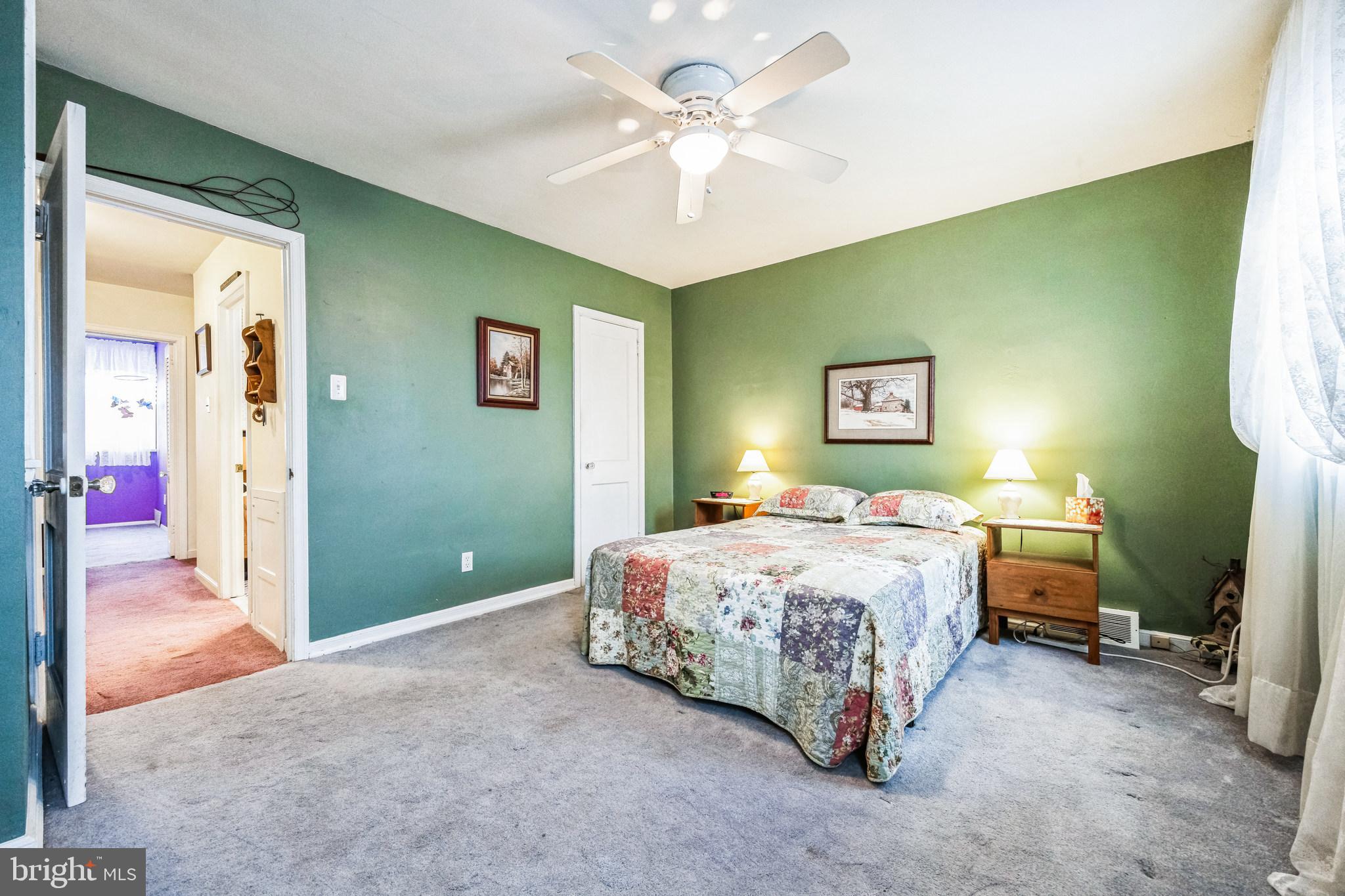 OXFORD CIRCLE - Residential