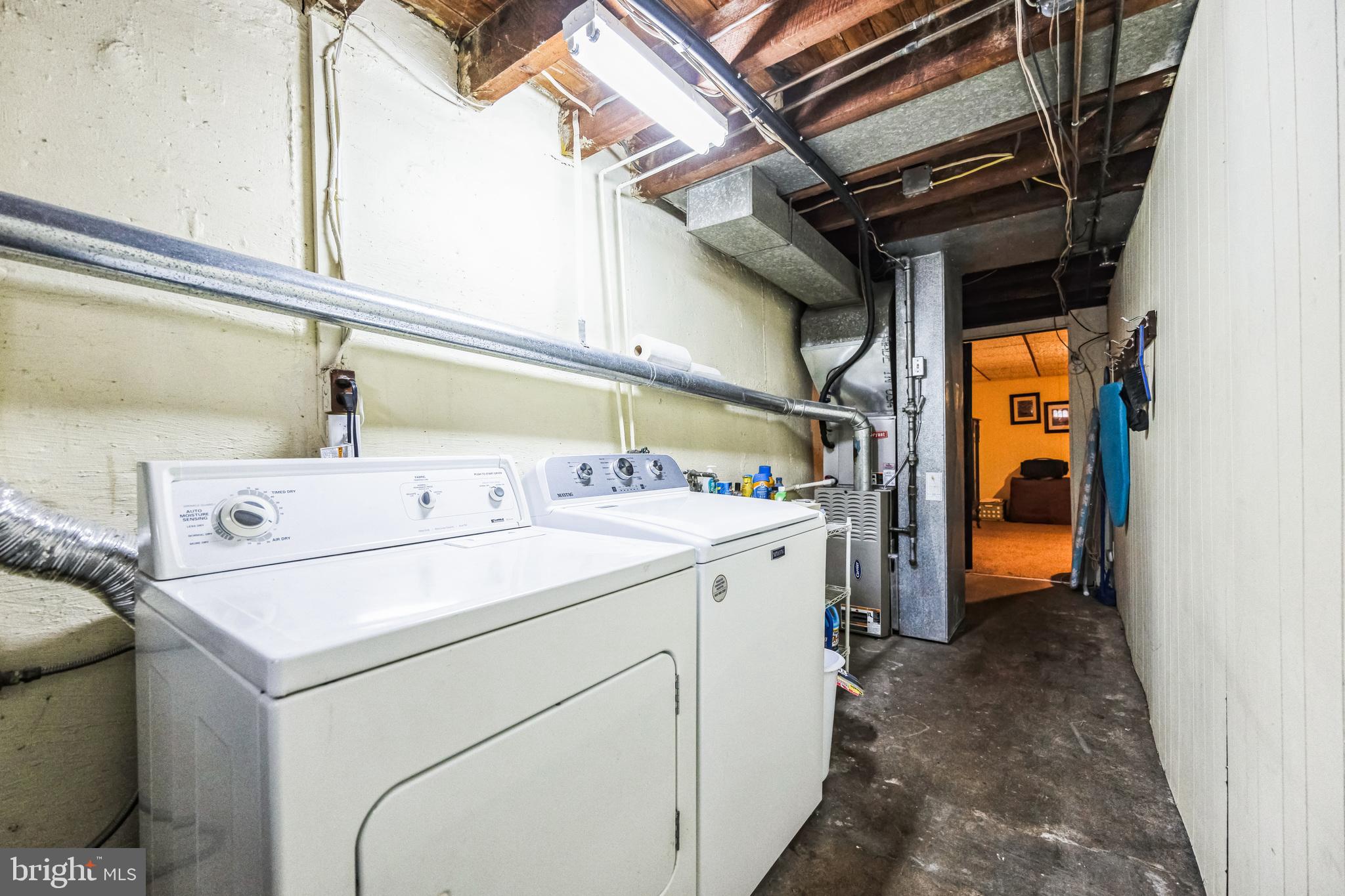 OXFORD CIRCLE - Residential