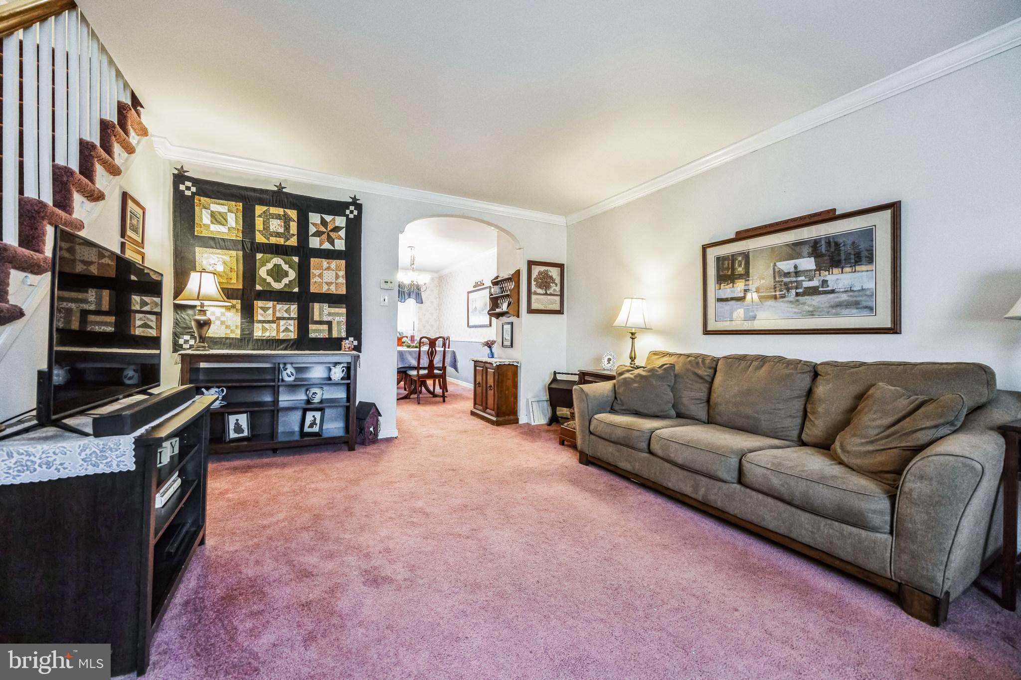 OXFORD CIRCLE - Residential