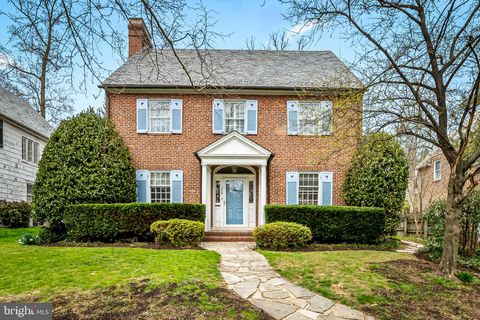 Photo of 328 Tunbridge Road, BALTIMORE, MD 21212 (MLS # MDBA2208634)