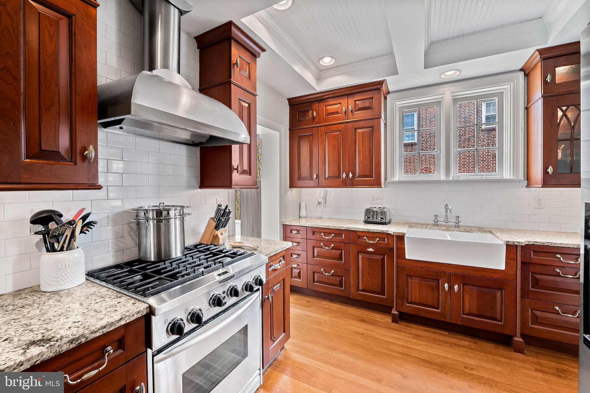 HOMELAND HISTORIC DISTRICT - Residential