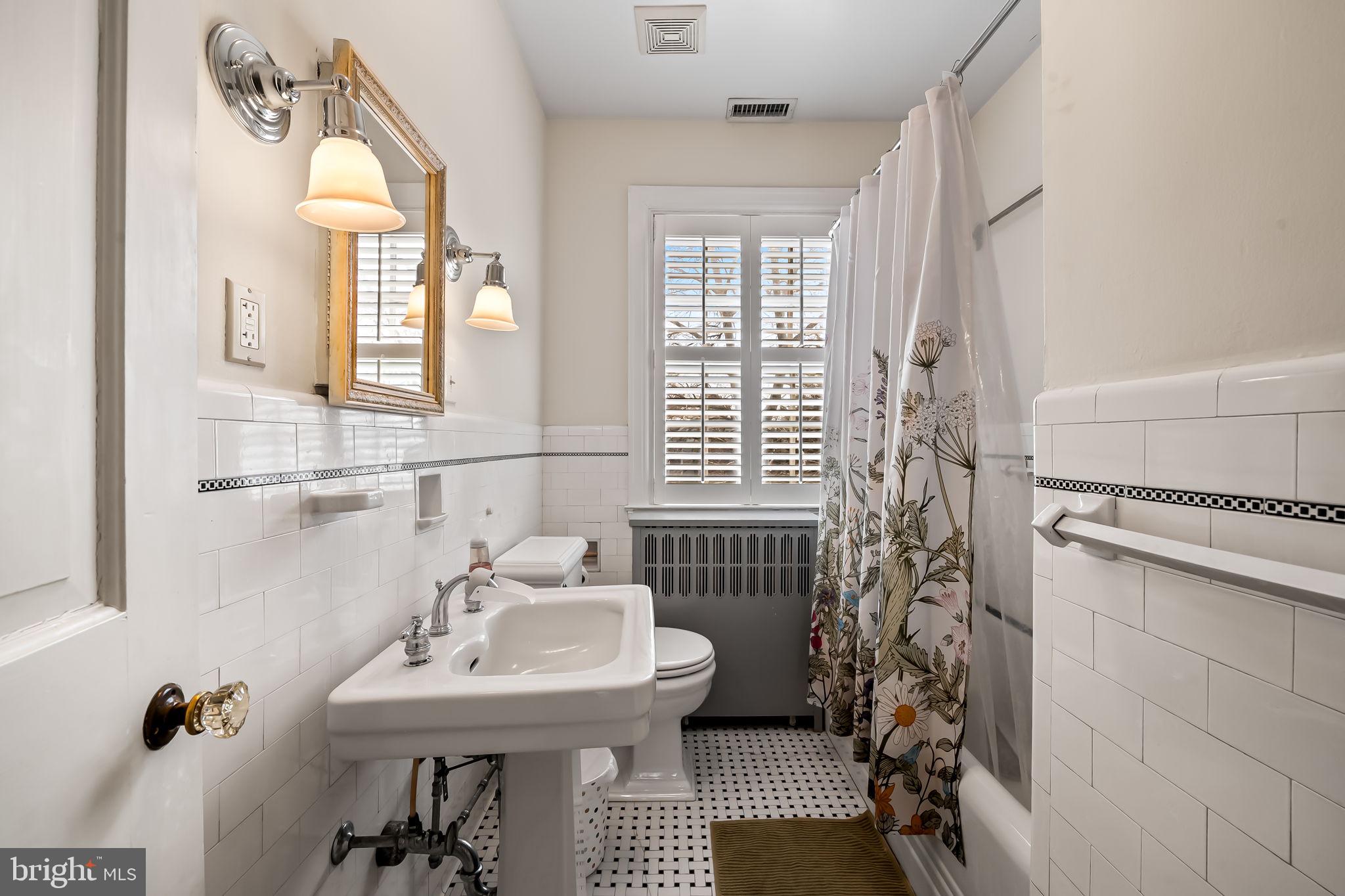 HOMELAND HISTORIC DISTRICT - Residential