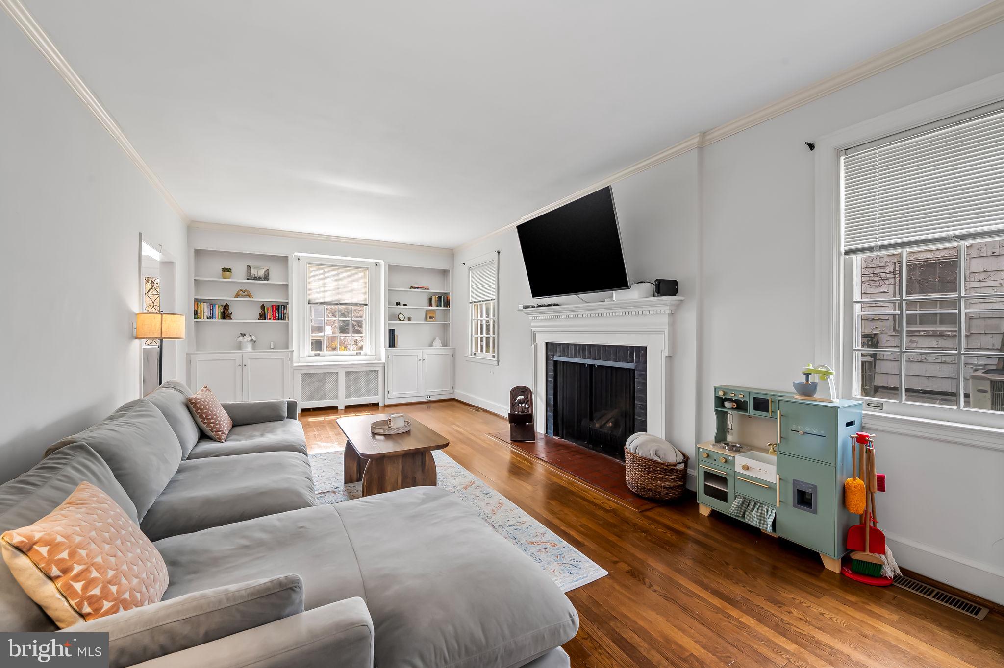 HOMELAND HISTORIC DISTRICT - Residential