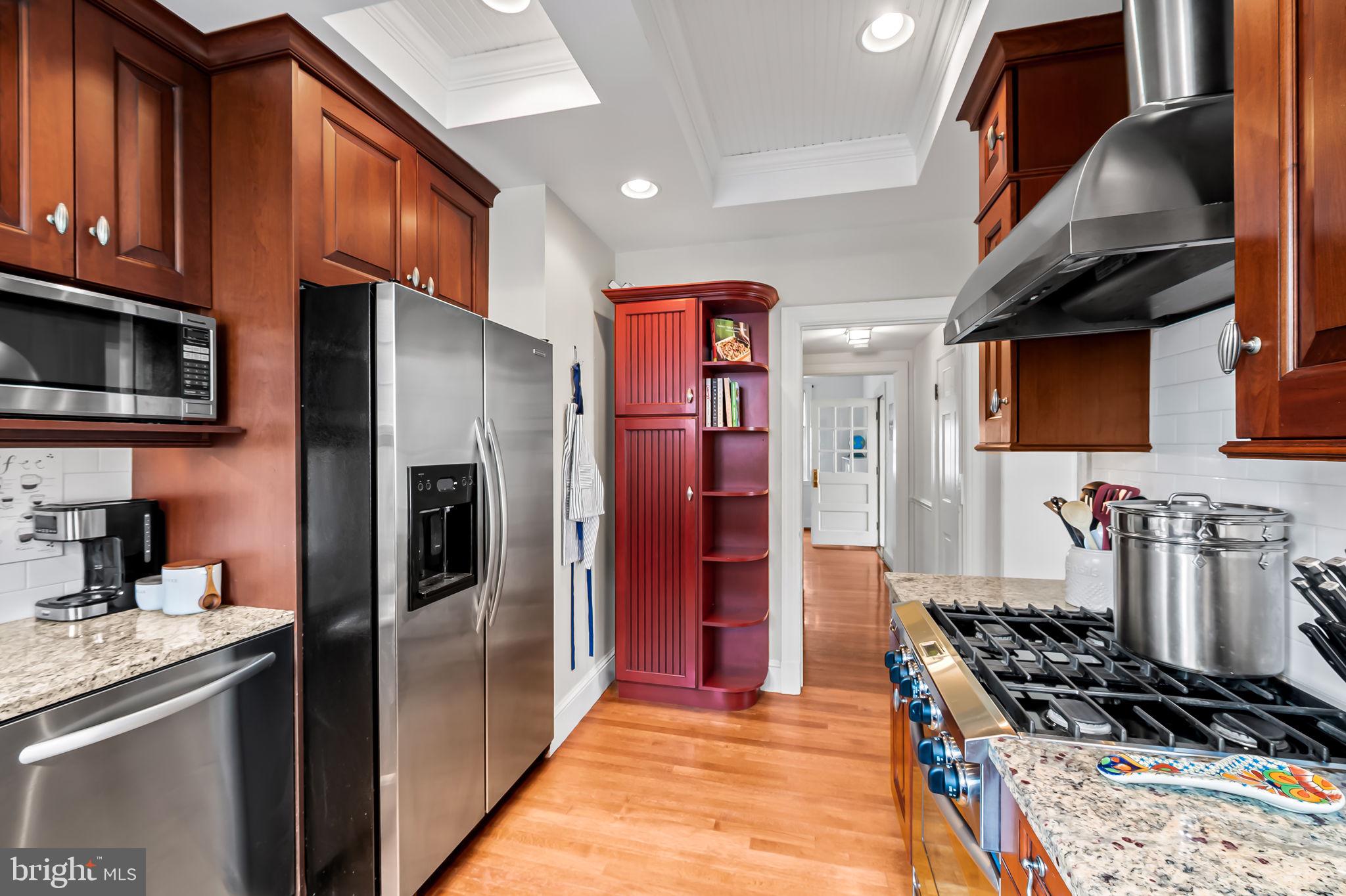 HOMELAND HISTORIC DISTRICT - Residential