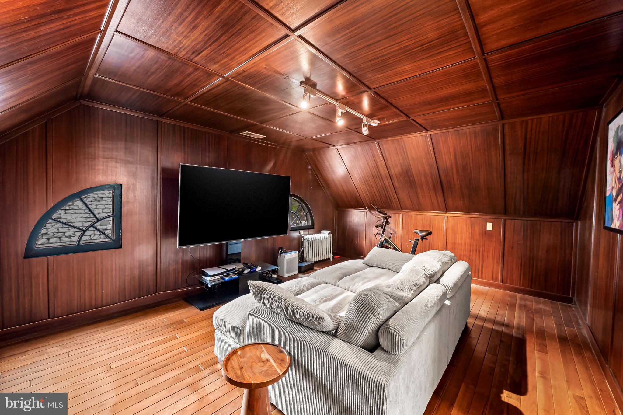 HOMELAND HISTORIC DISTRICT - Residential