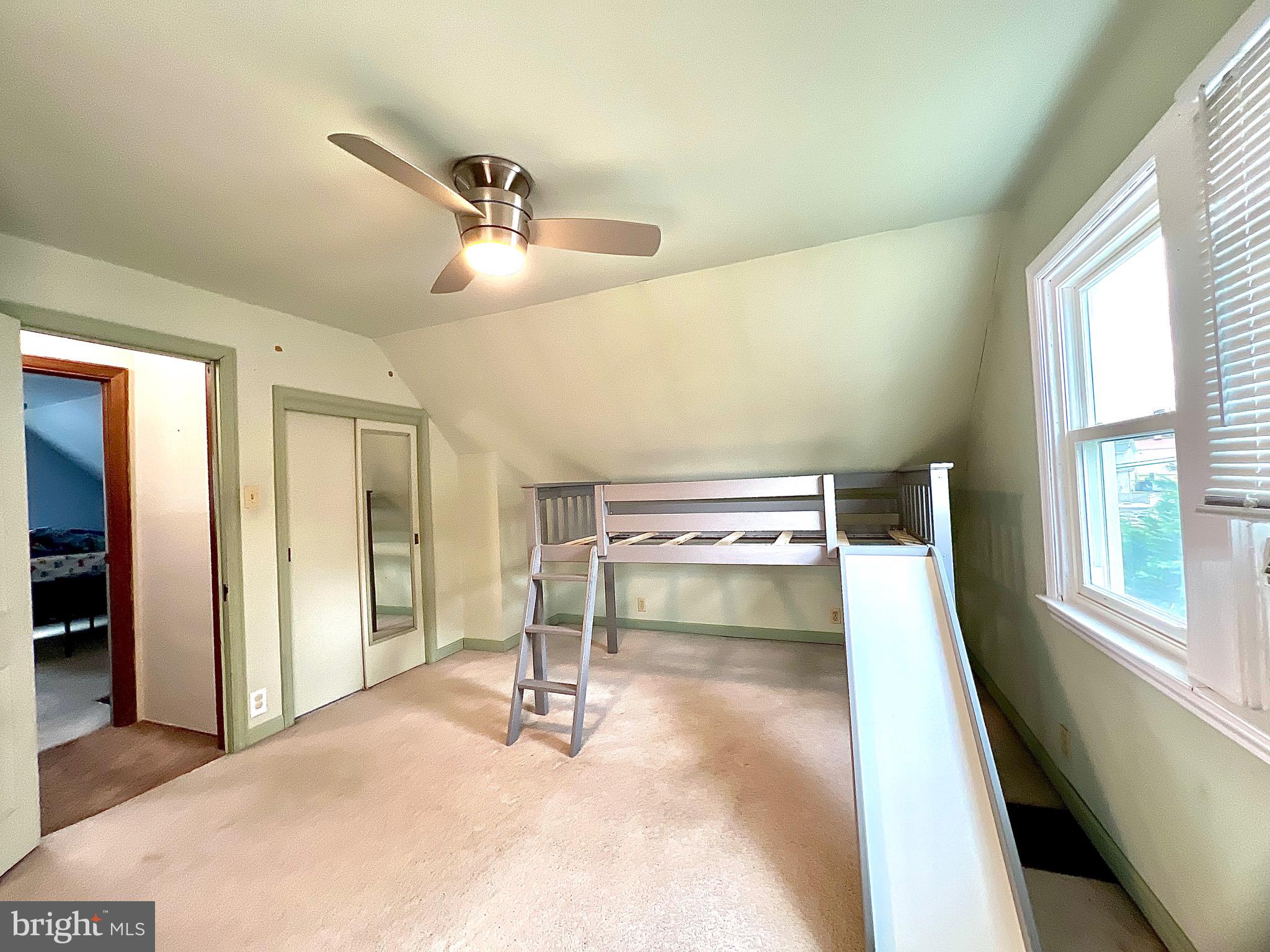 HOMECREST - Residential Lease