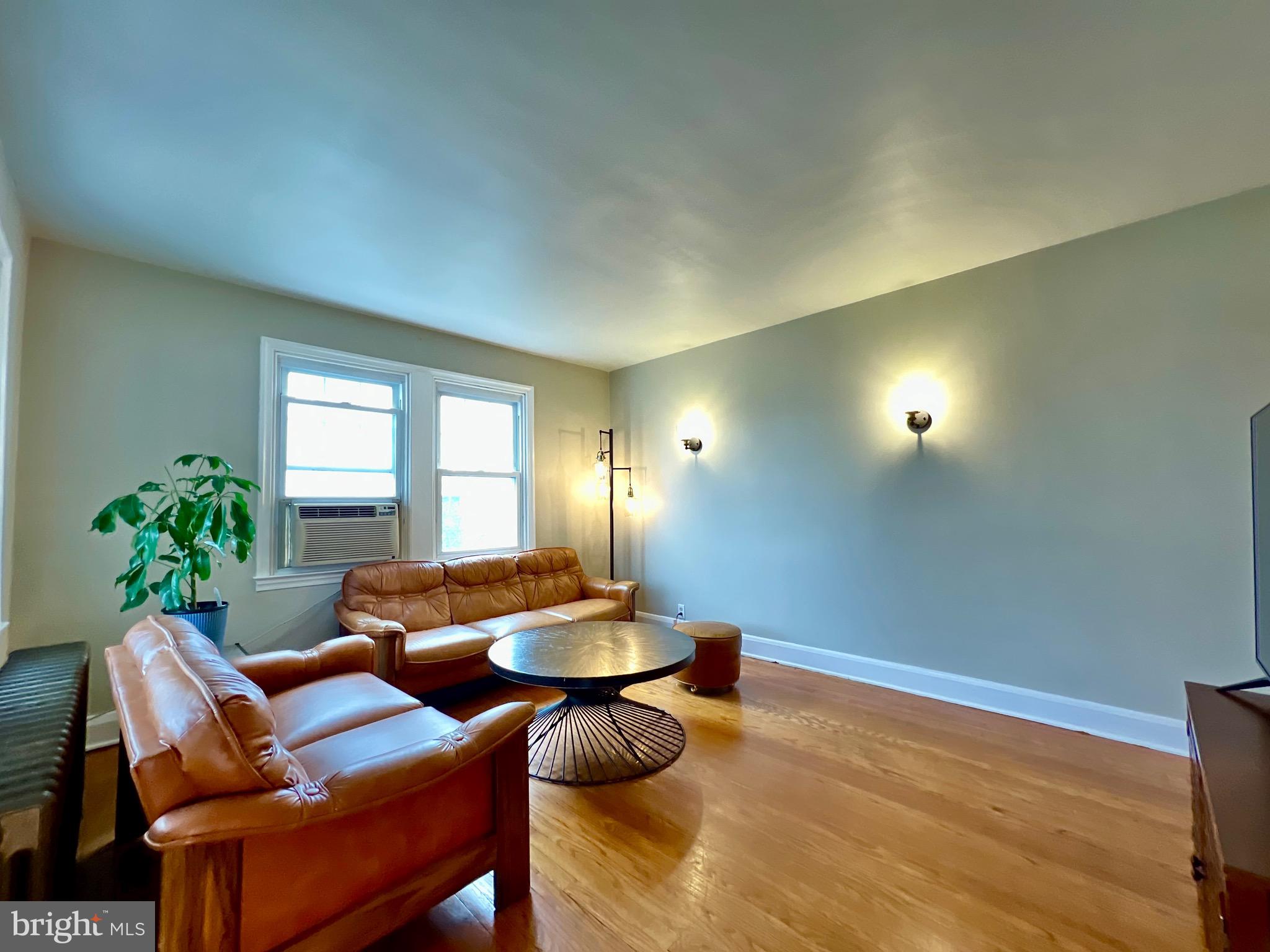 HOMECREST - Residential Lease