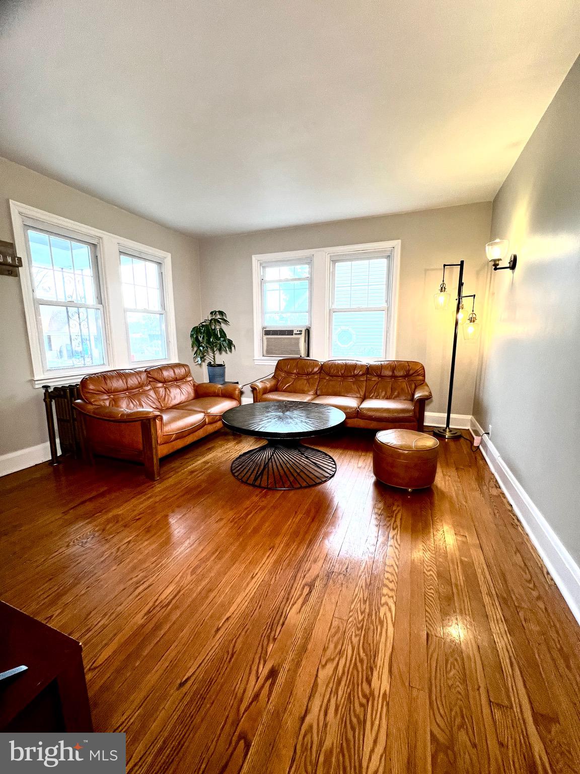 HOMECREST - Residential Lease