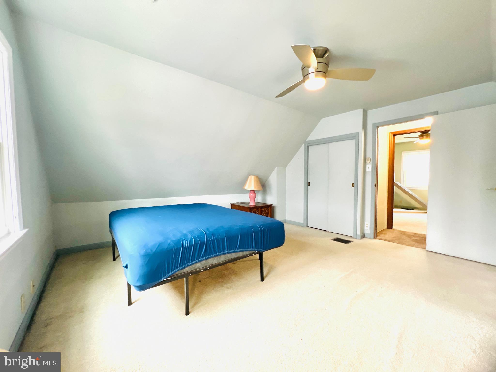 HOMECREST - Residential Lease