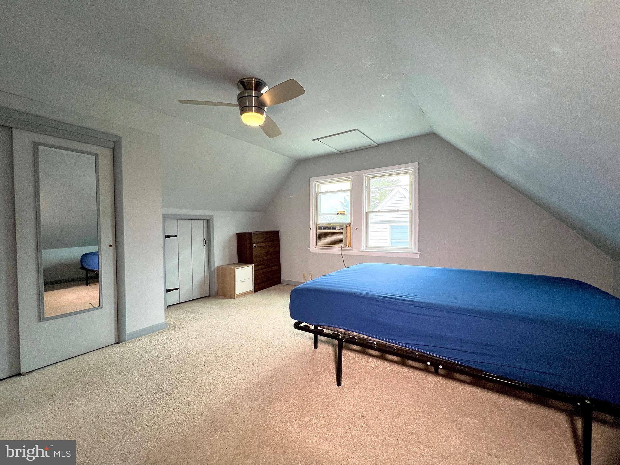 HOMECREST - Residential Lease