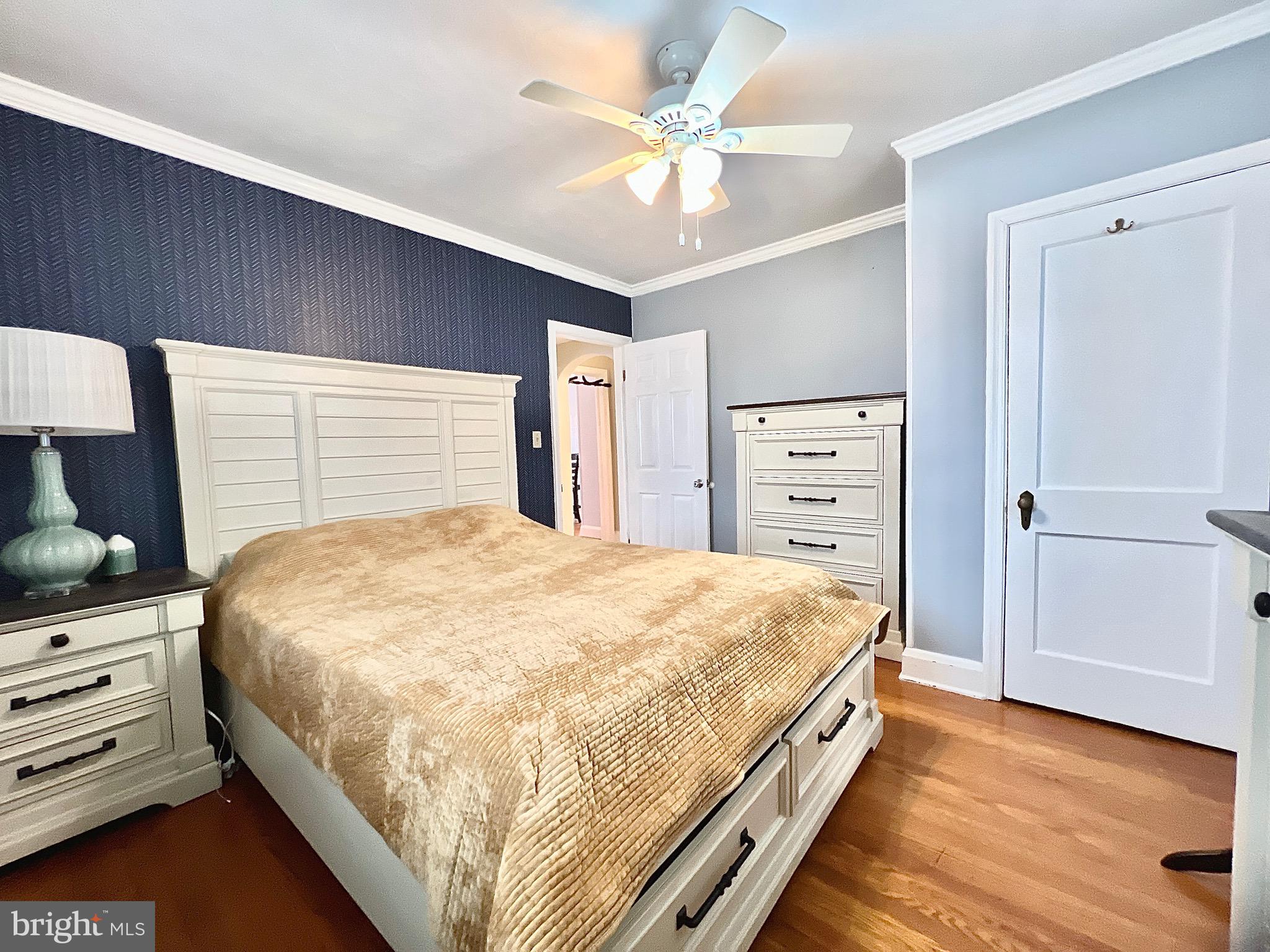 HOMECREST - Residential Lease