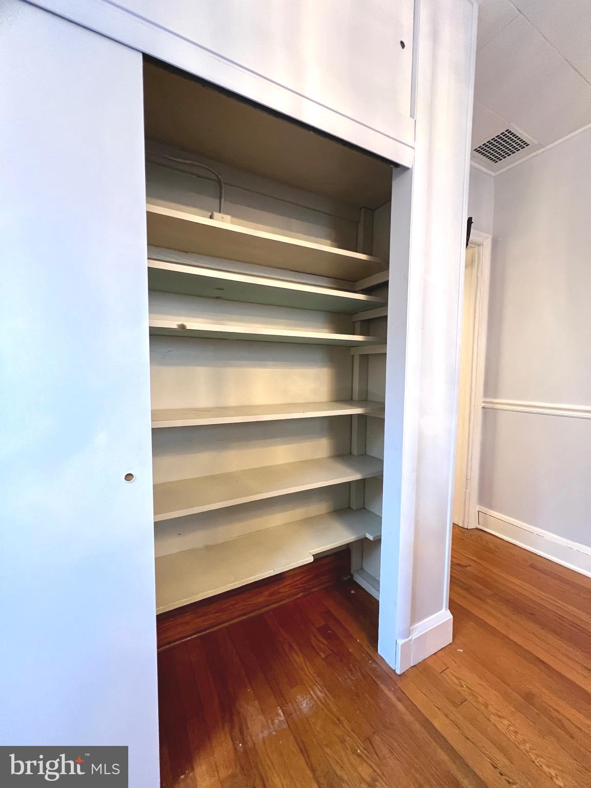 HOMECREST - Residential Lease