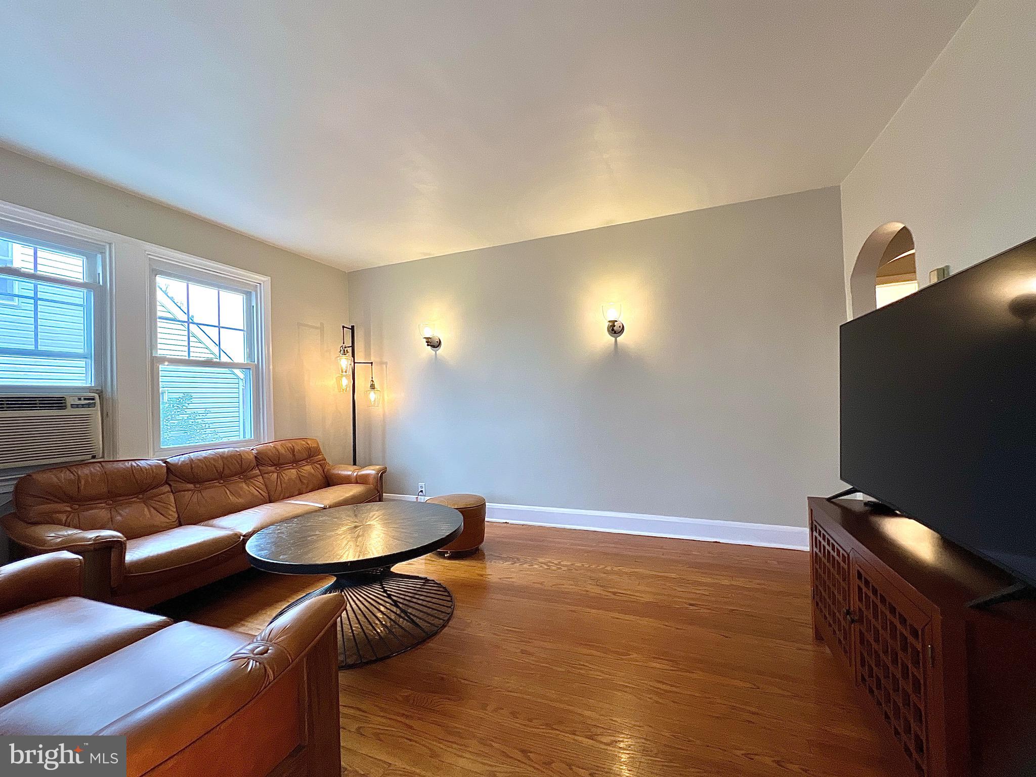 HOMECREST - Residential Lease