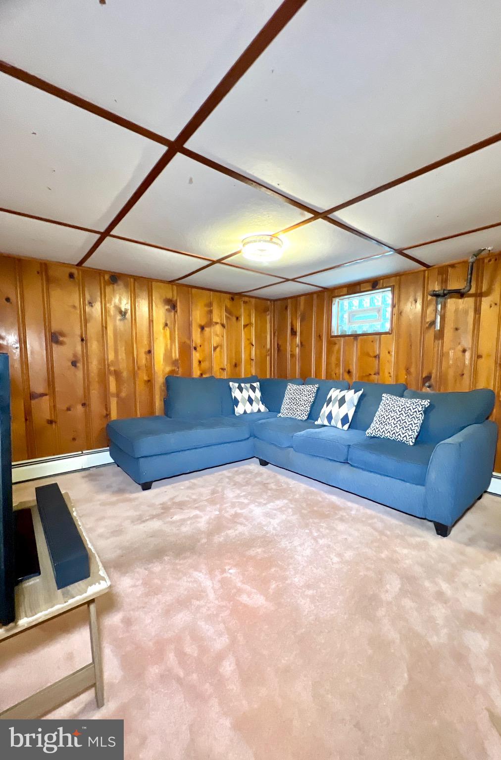 HOMECREST - Residential Lease