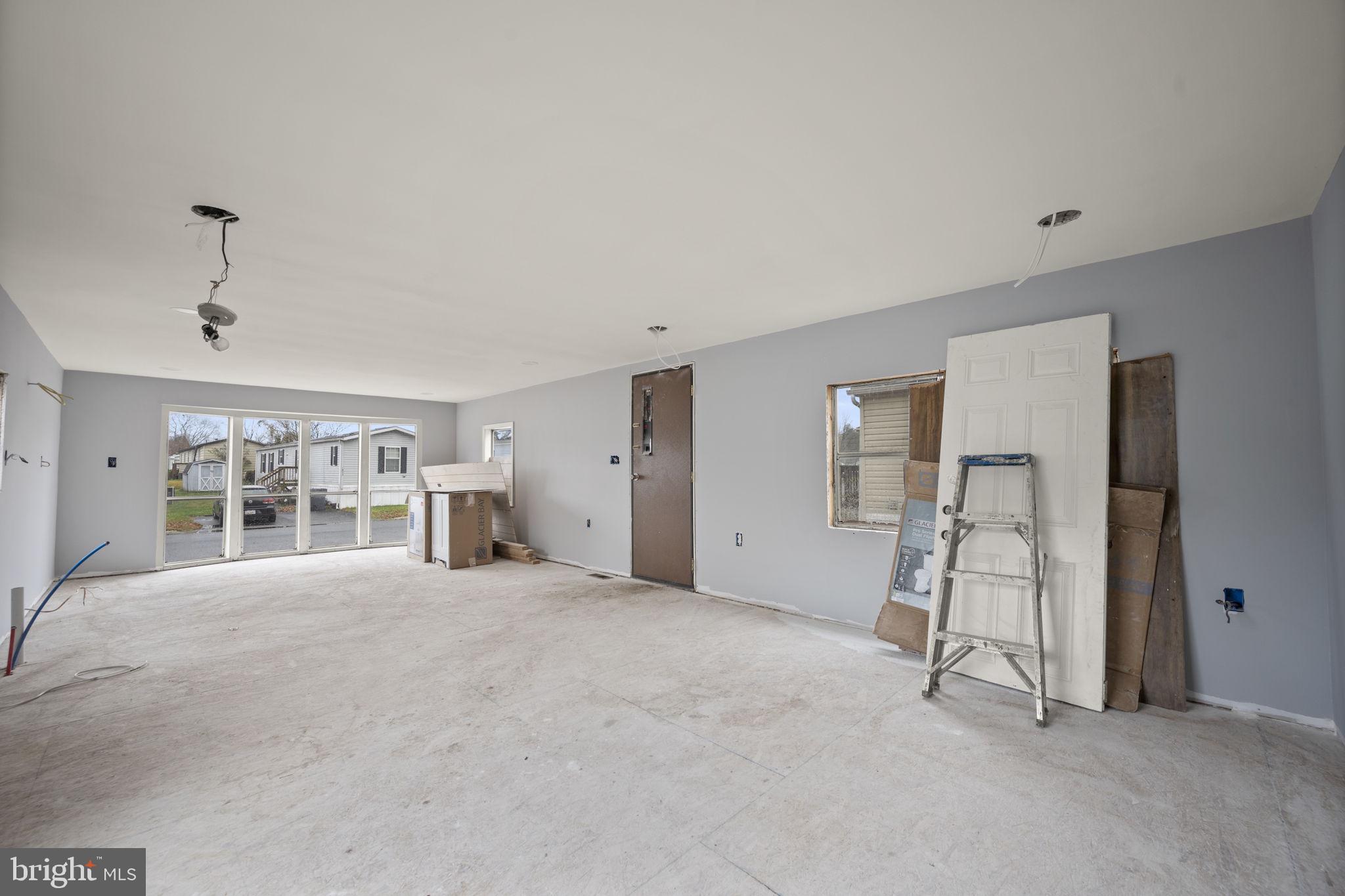 HARFORD MOBILE VILLAGE - Residential