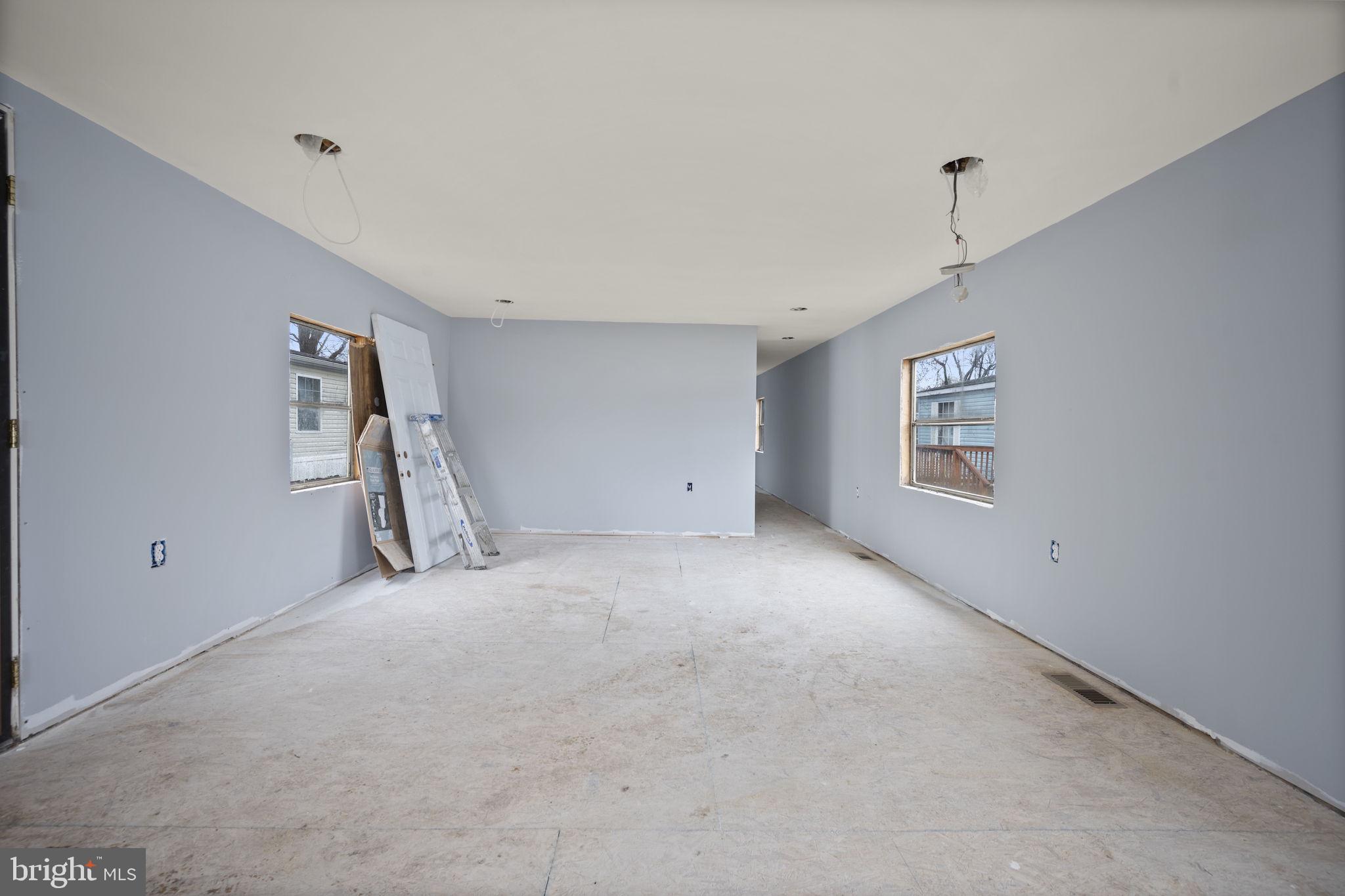 HARFORD MOBILE VILLAGE - Residential