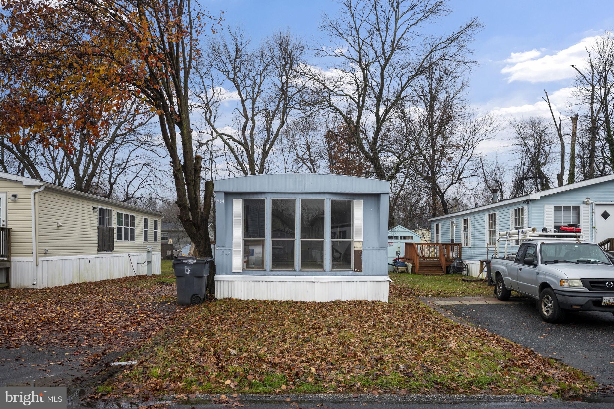 HARFORD MOBILE VILLAGE - Residential