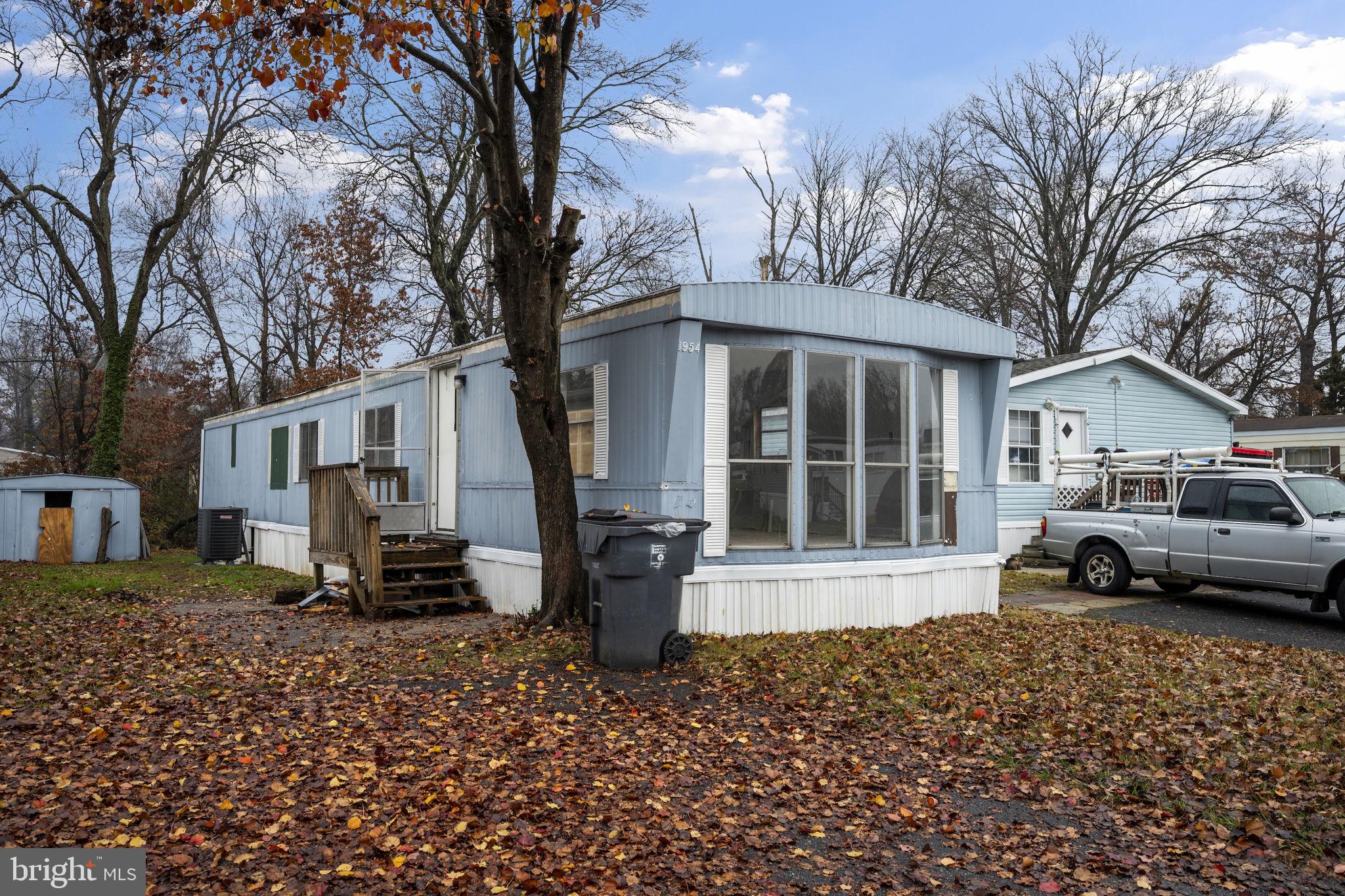 HARFORD MOBILE VILLAGE - Residential