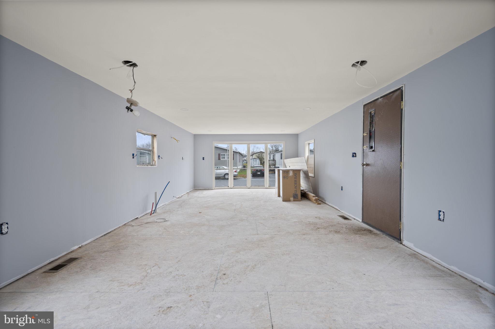 HARFORD MOBILE VILLAGE - Residential