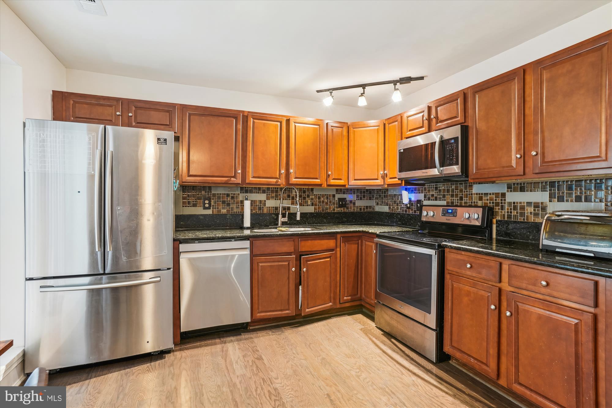 ST CHARLES HUNTINGTON - Residential