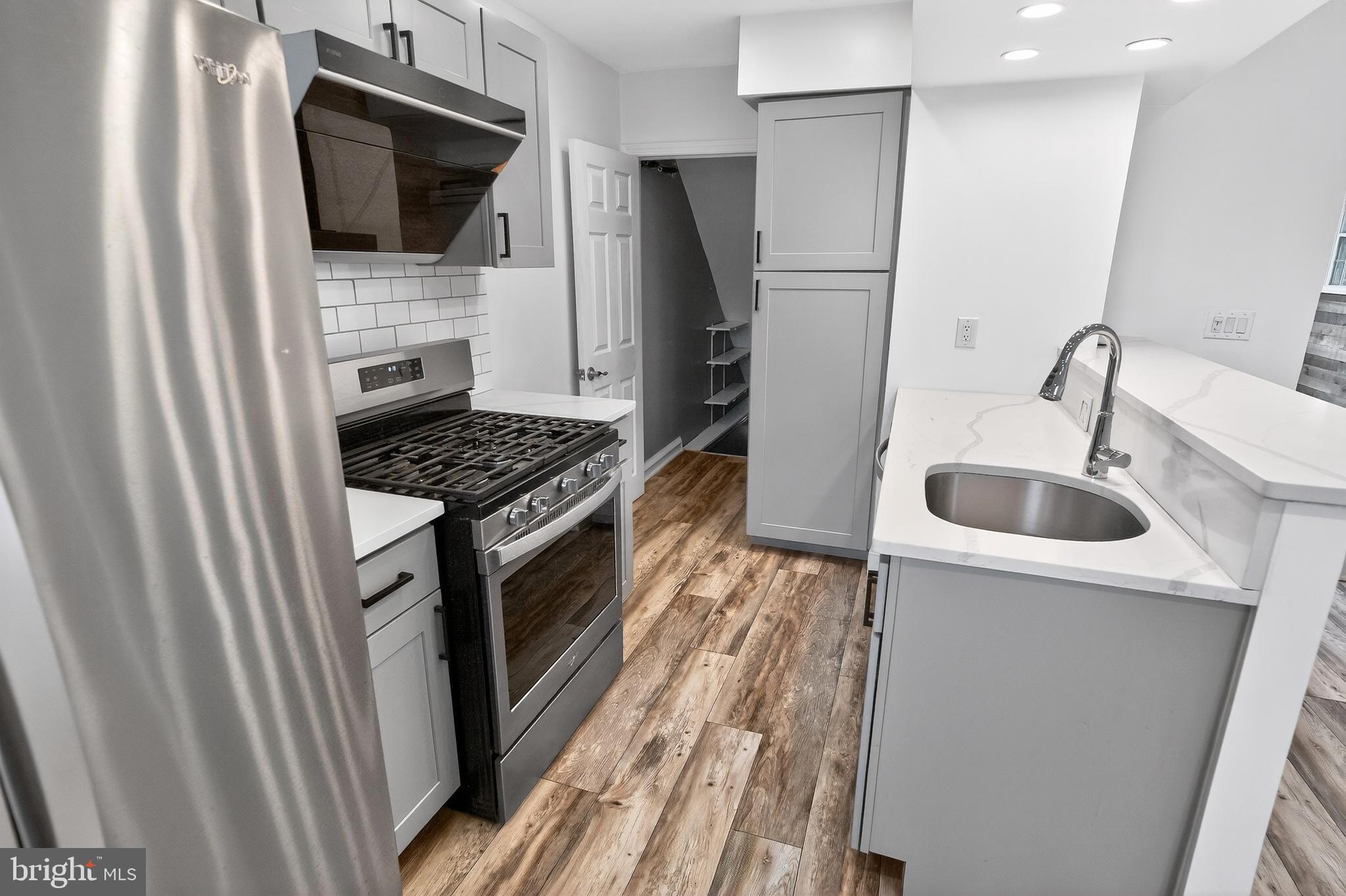 RHAWNHURST - Residential