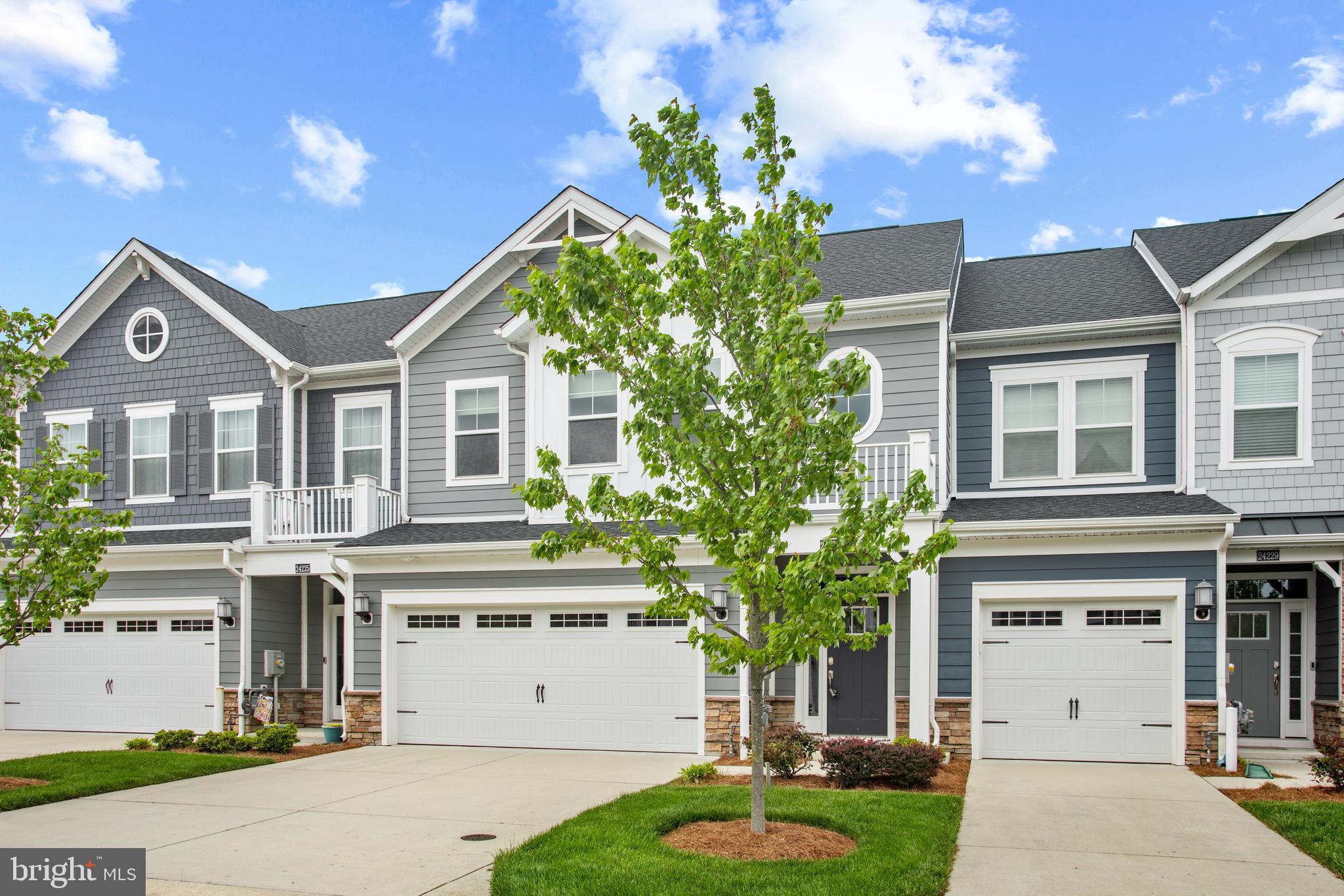 24227 CANOE DRIVE 209