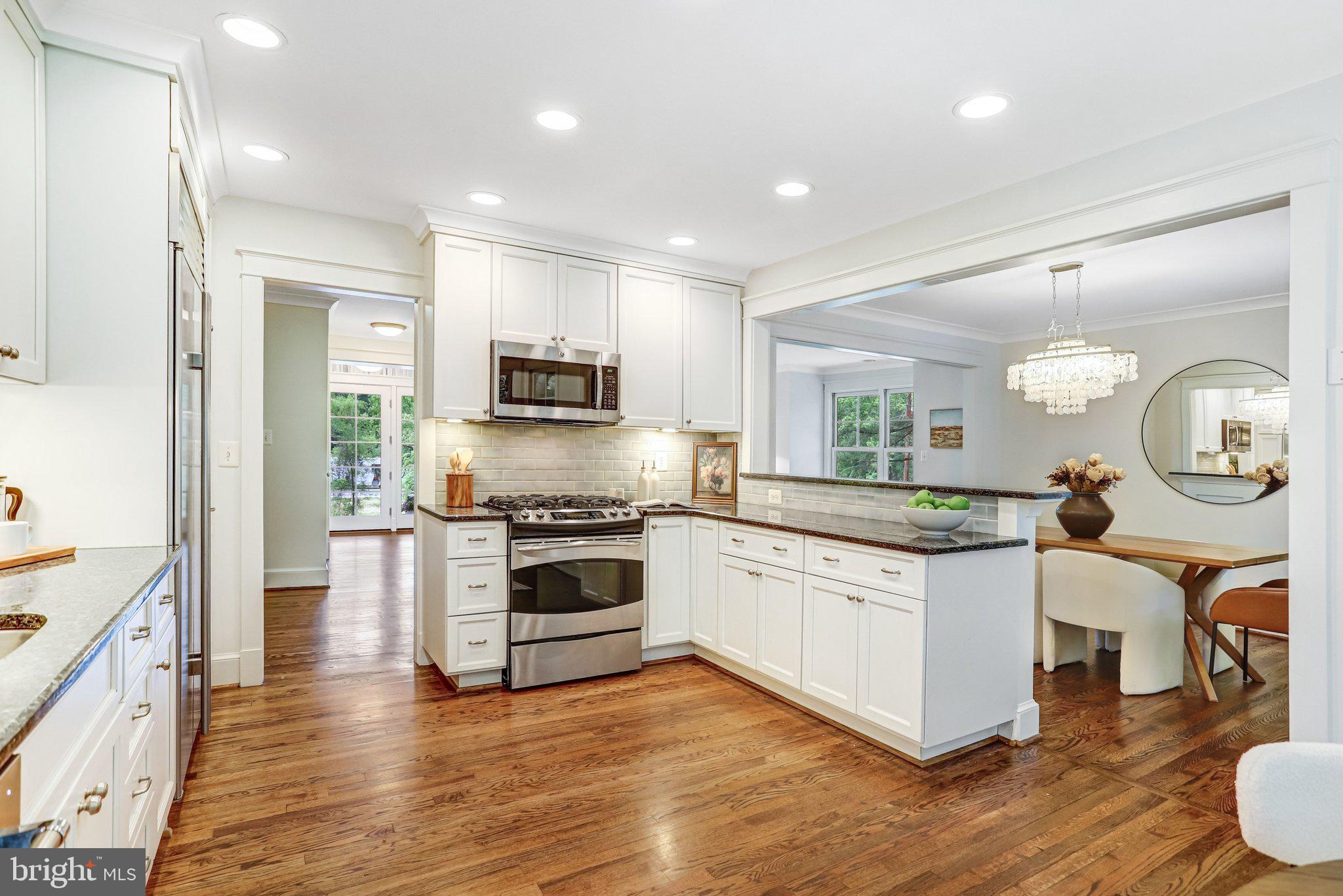 KENSINGTON PARK - Residential