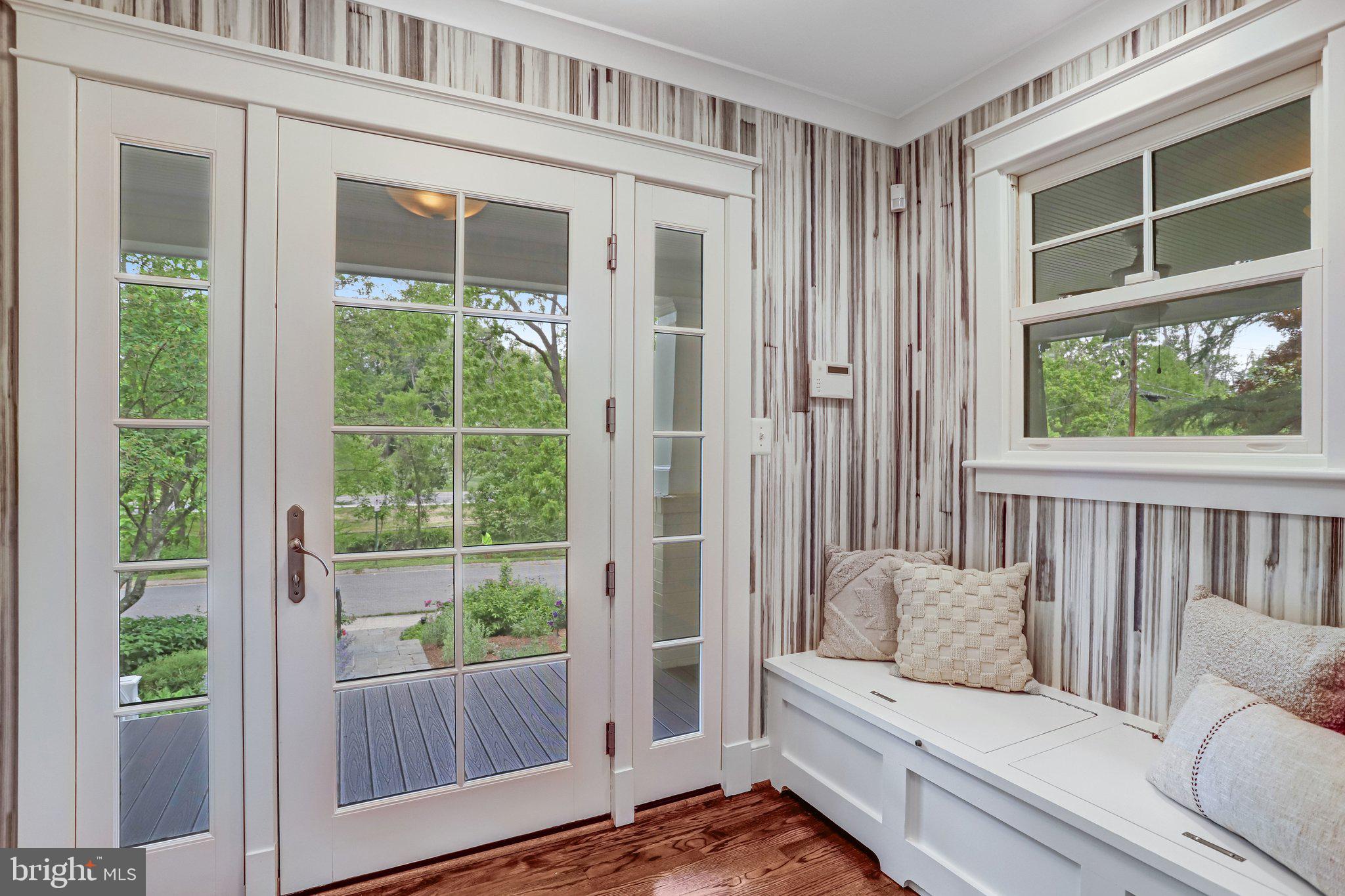KENSINGTON PARK - Residential