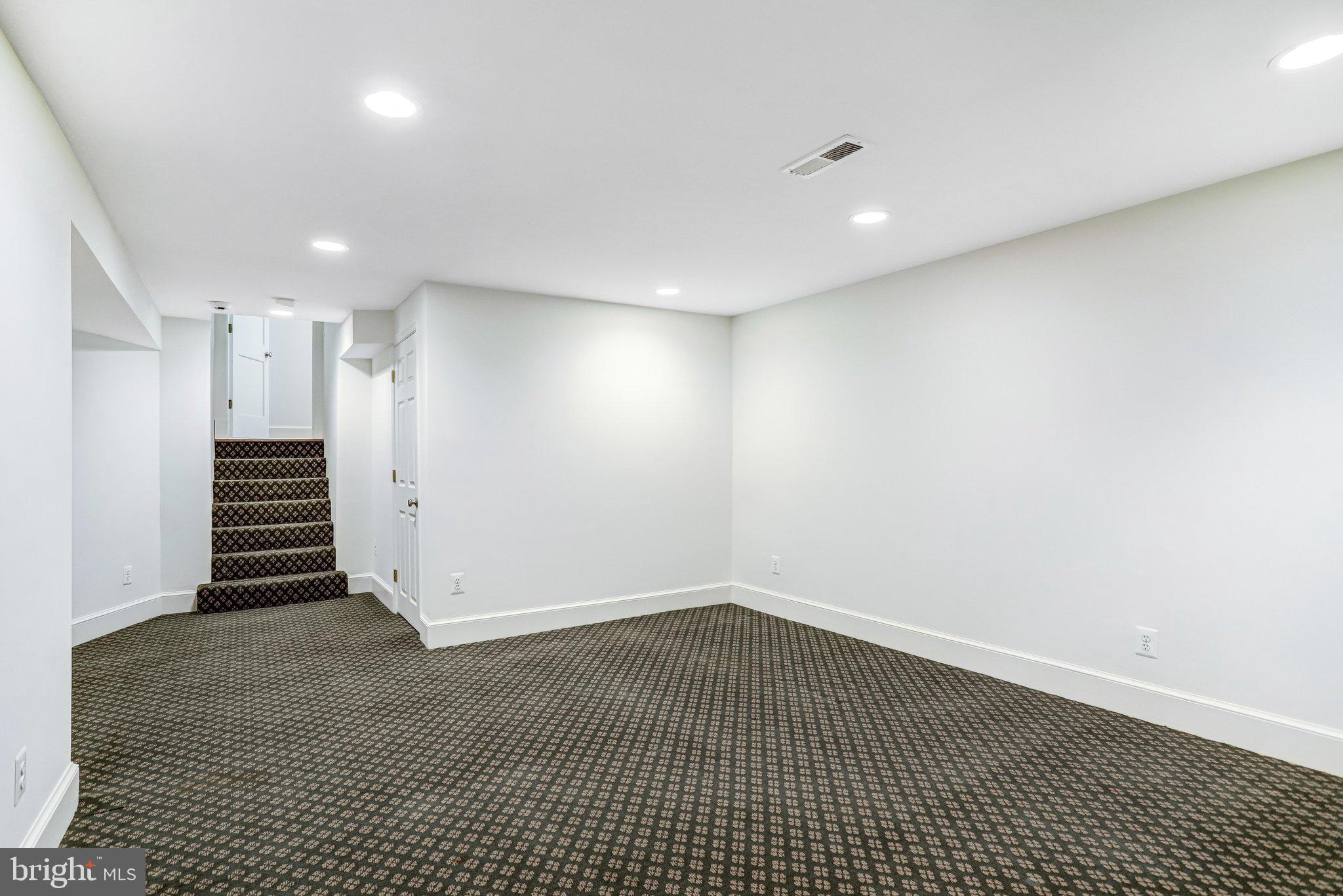 KENSINGTON PARK - Residential